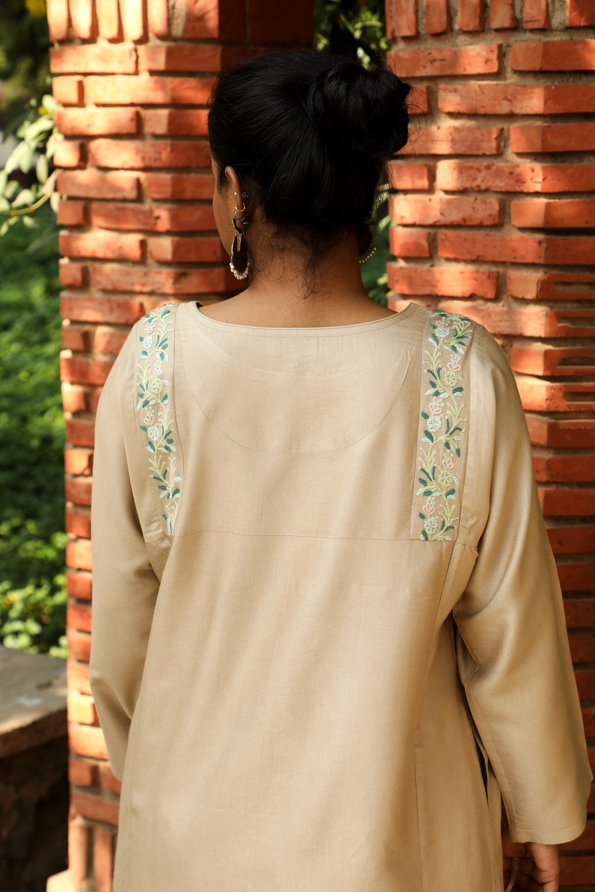 Zahrun Beige Kurta With Hand Embroidered Shoulder Detail