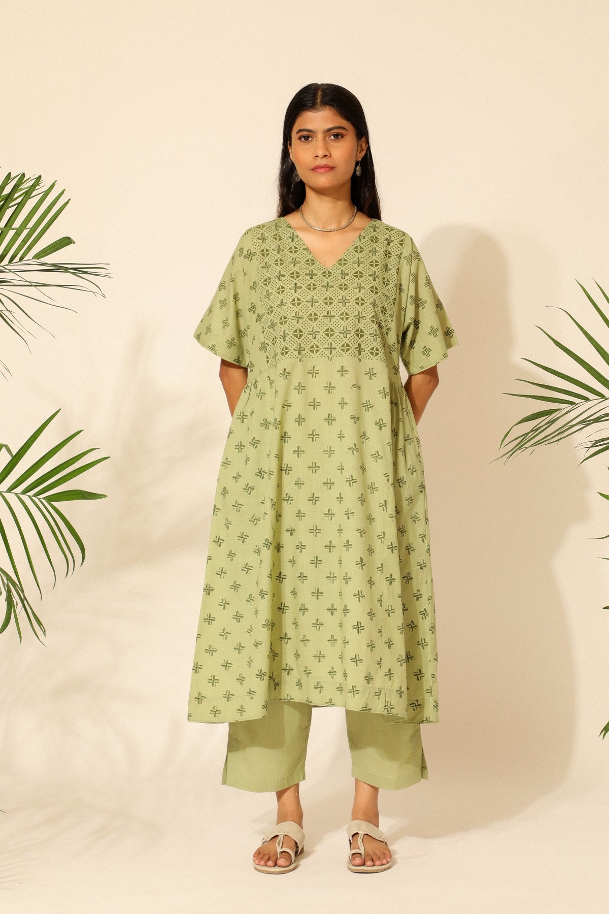 Tiera Green Block Printed Kurta With Kimono Sleeves