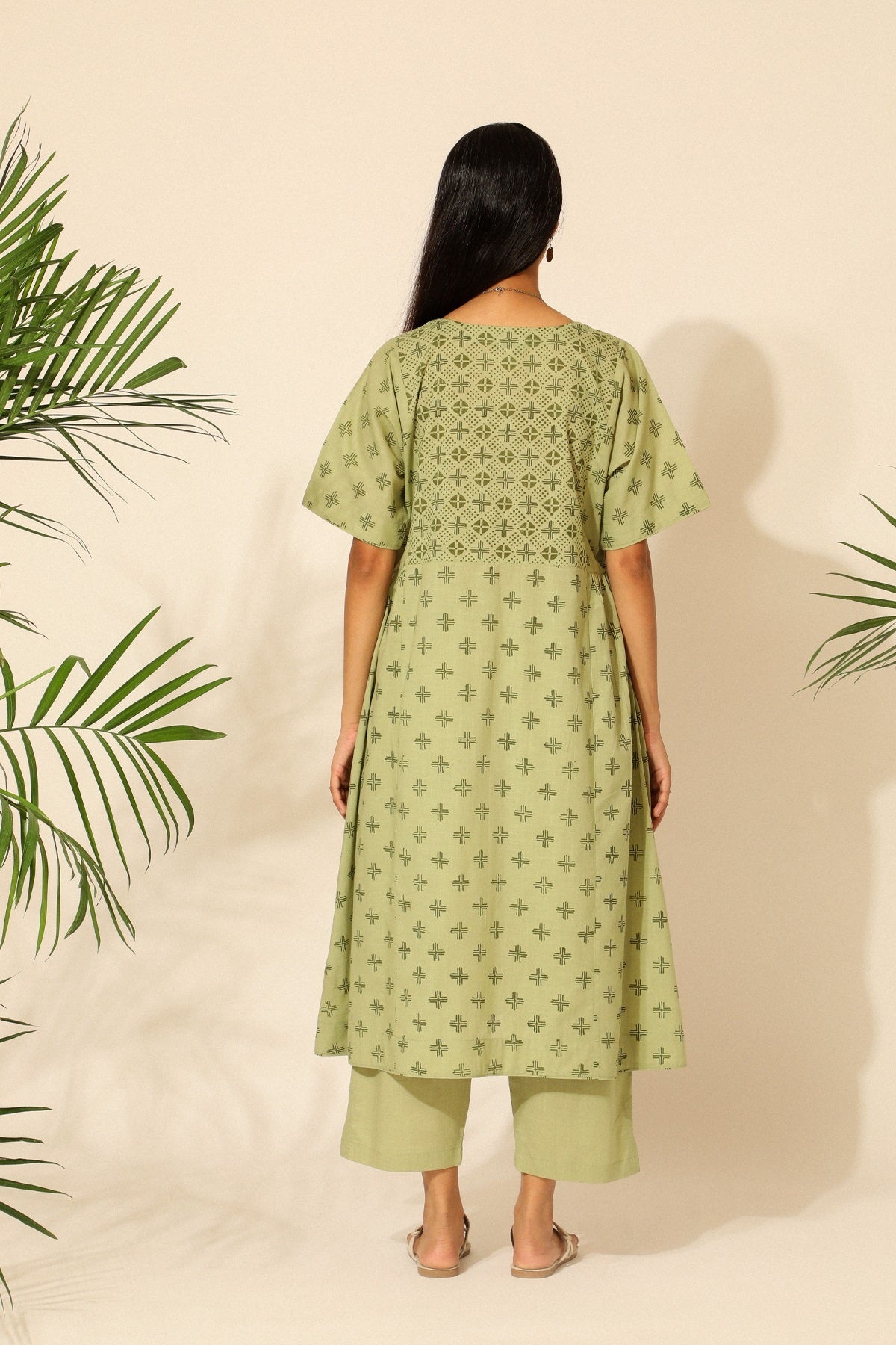 Tiera Green Block Printed Kurta With Kimono Sleeves