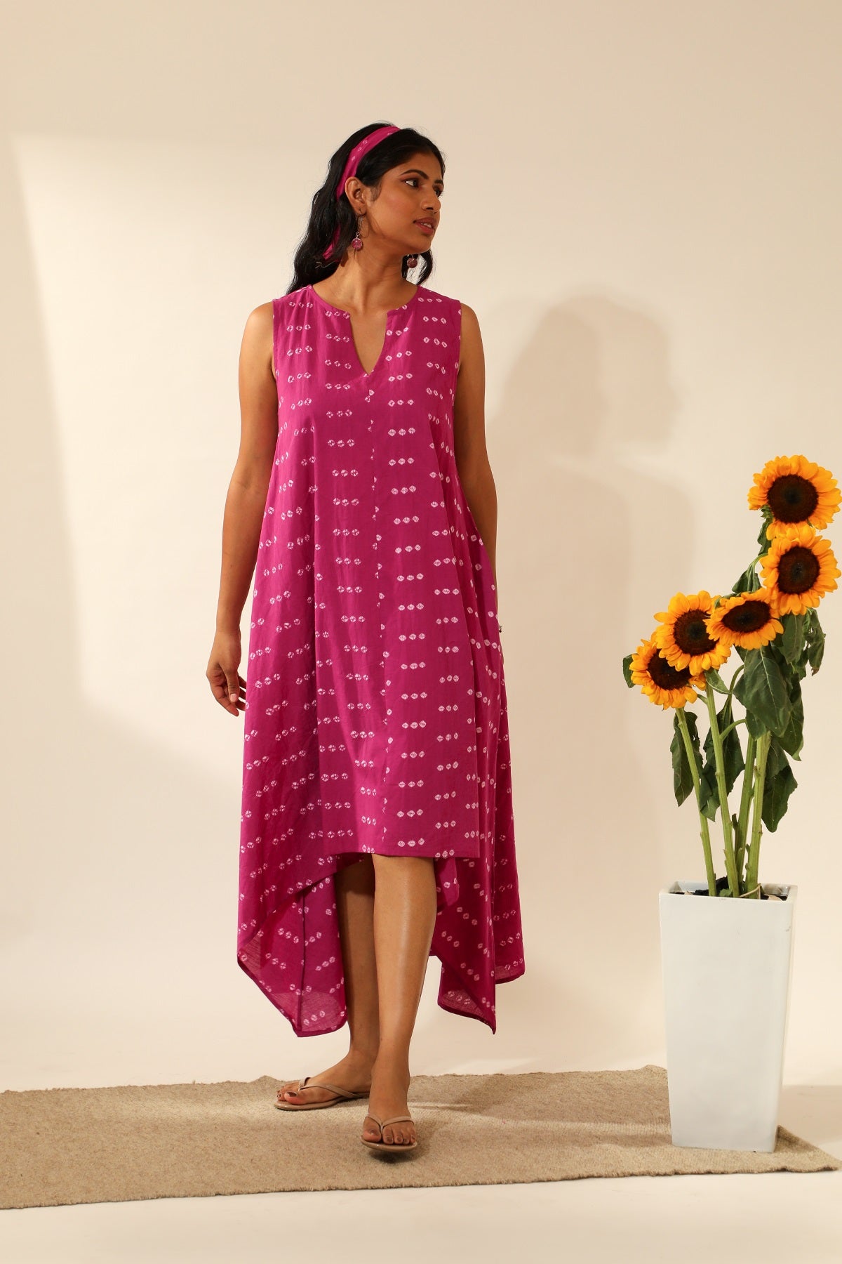 Bandhani Asymmetric Dress In Magenta Pink