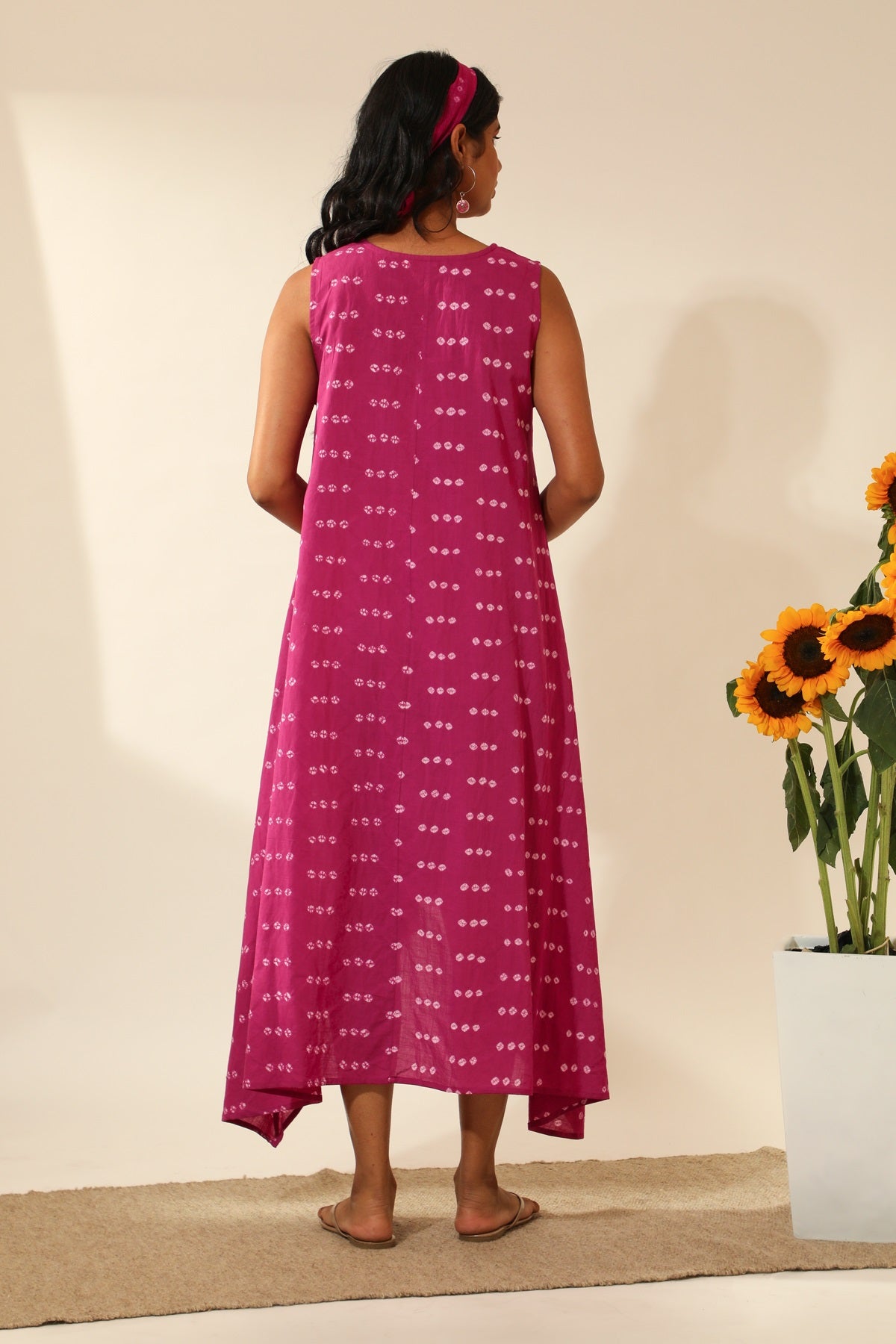 Bandhani Asymmetric Dress In Magenta Pink