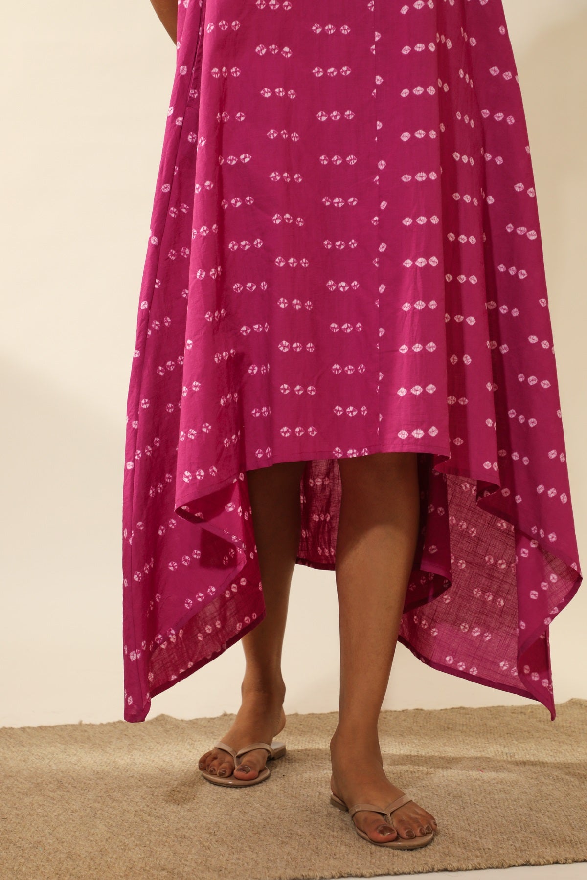 Bandhani Asymmetric Dress In Magenta Pink