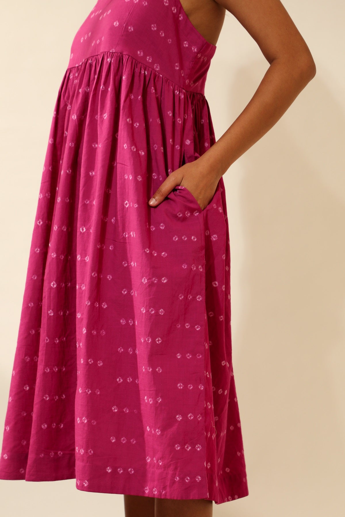 Bandhani Strappy Knee Length Dress In Magenta Pink