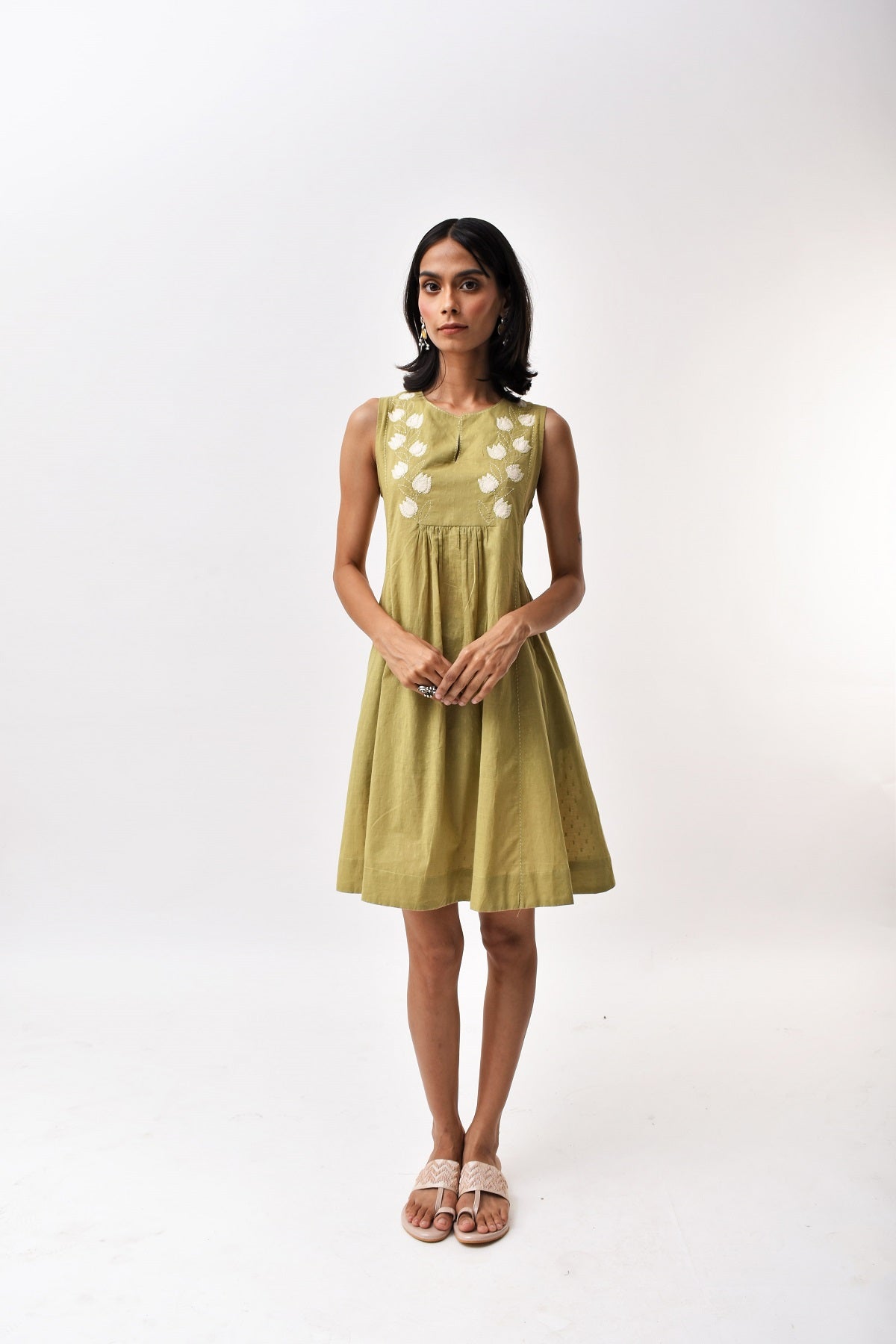 Arrosa Applique Sleeveless Green Cotton Dress