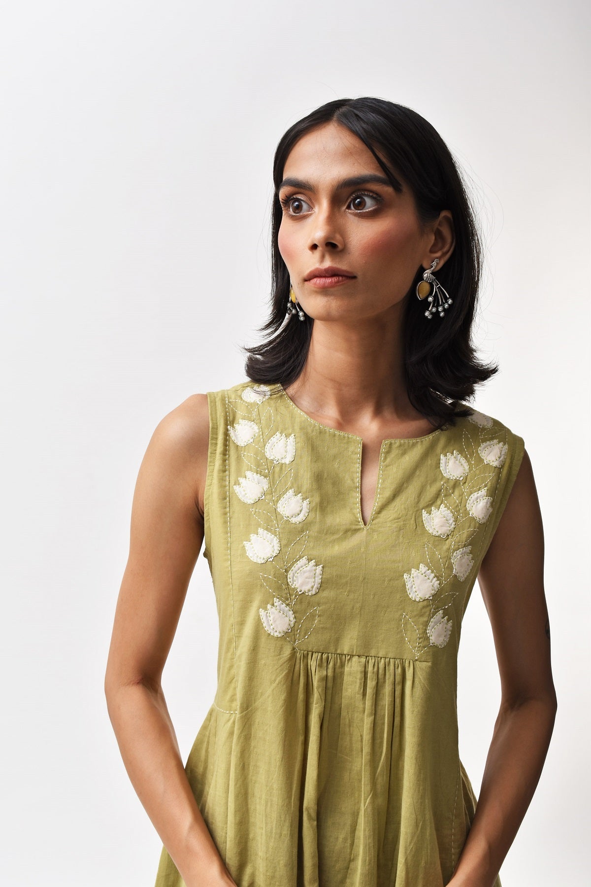 Arrosa Applique Sleeveless Green Cotton Dress