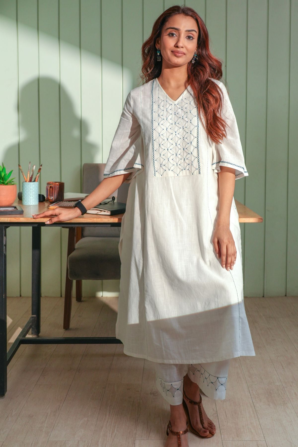 Dhwani White Flared Cotton Kurta With Applique