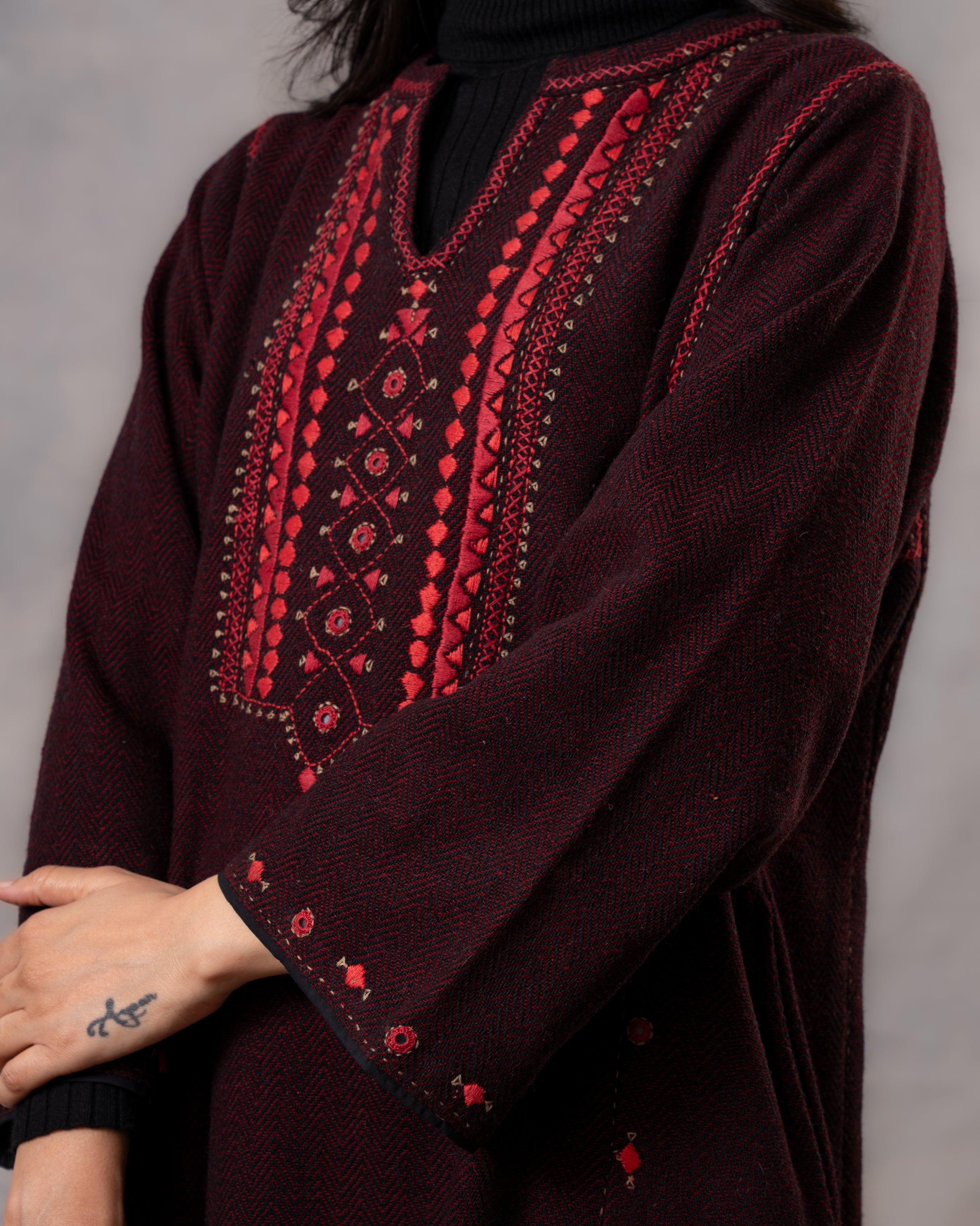 Gurez Garnet Handwoven Woolen Phiran with Soof Embroidery