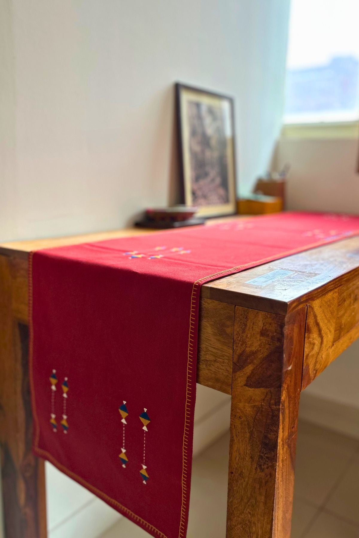 Eshna Maroon Runner With Soof Hand Embroidery