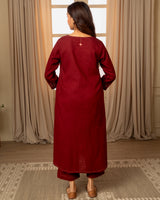 Paheli Maroon Straight-Fit Cotton Kurta With Pakka Hand Embroidery