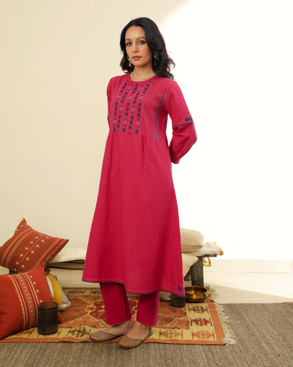 Ruhani Magenta Front-Yoke Cotton Kurta With Sindhi Hand Embroidery
