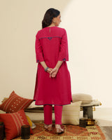 Ruhani Magenta Pintuck Cotton Kurta With Sindhi Hand Embroidery