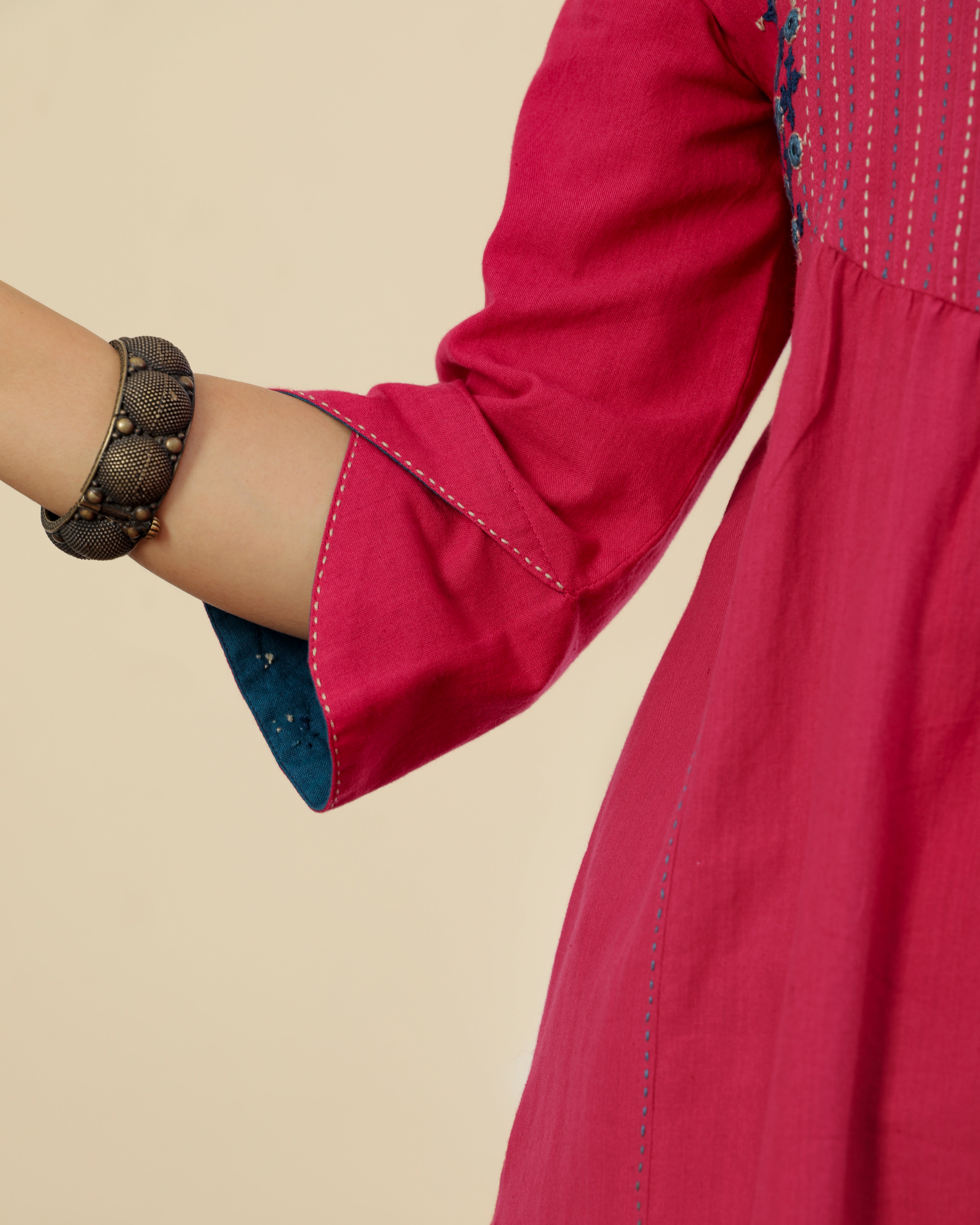 Ruhani Magenta Pintuck Cotton Kurta With Sindhi Hand Embroidery