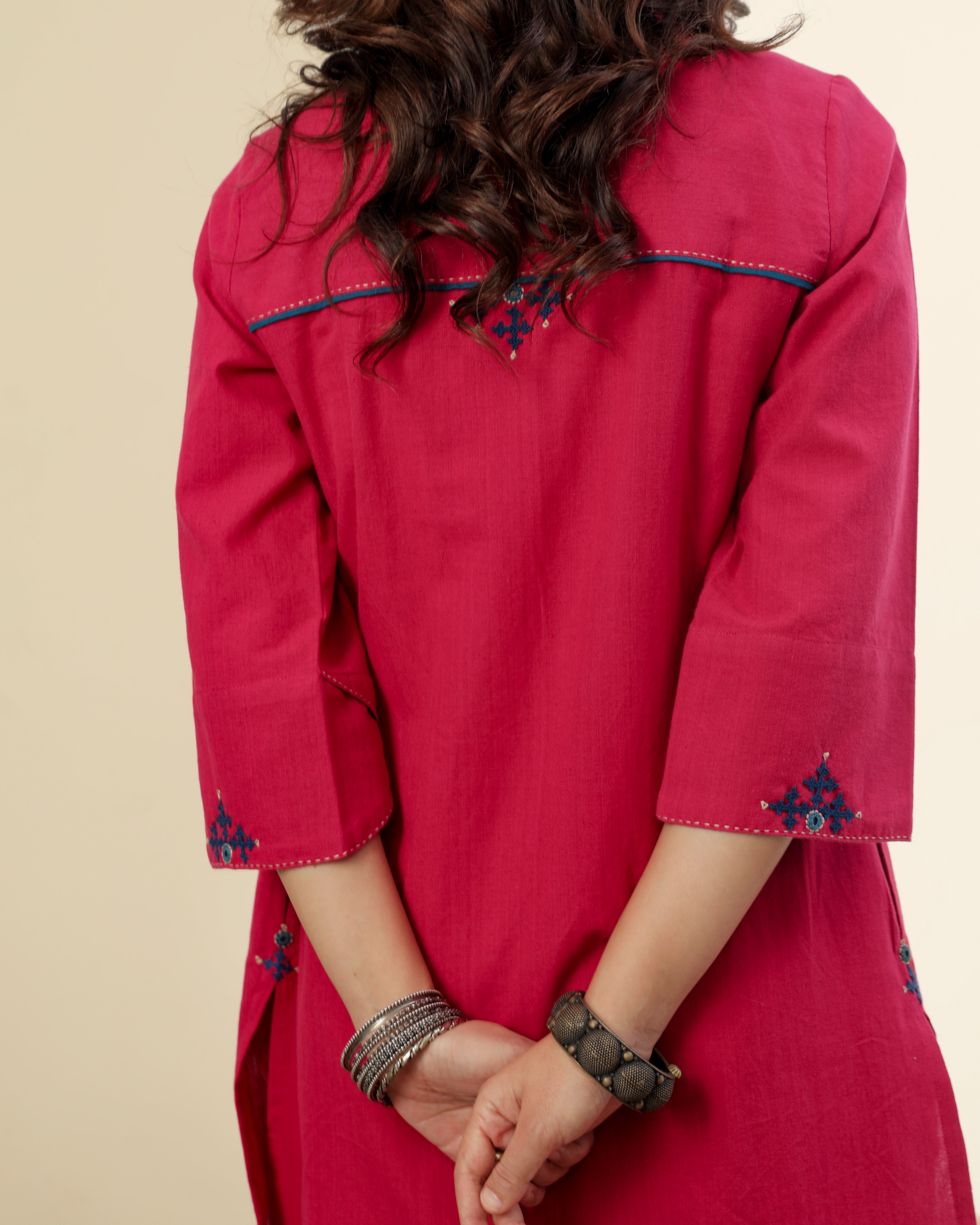 Ruhani Magenta Pintuck Cotton Kurta With Sindhi Hand Embroidery