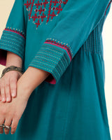Ruhani Teal Pintuck Cotton Kurta With Sindhi Hand Embroidery