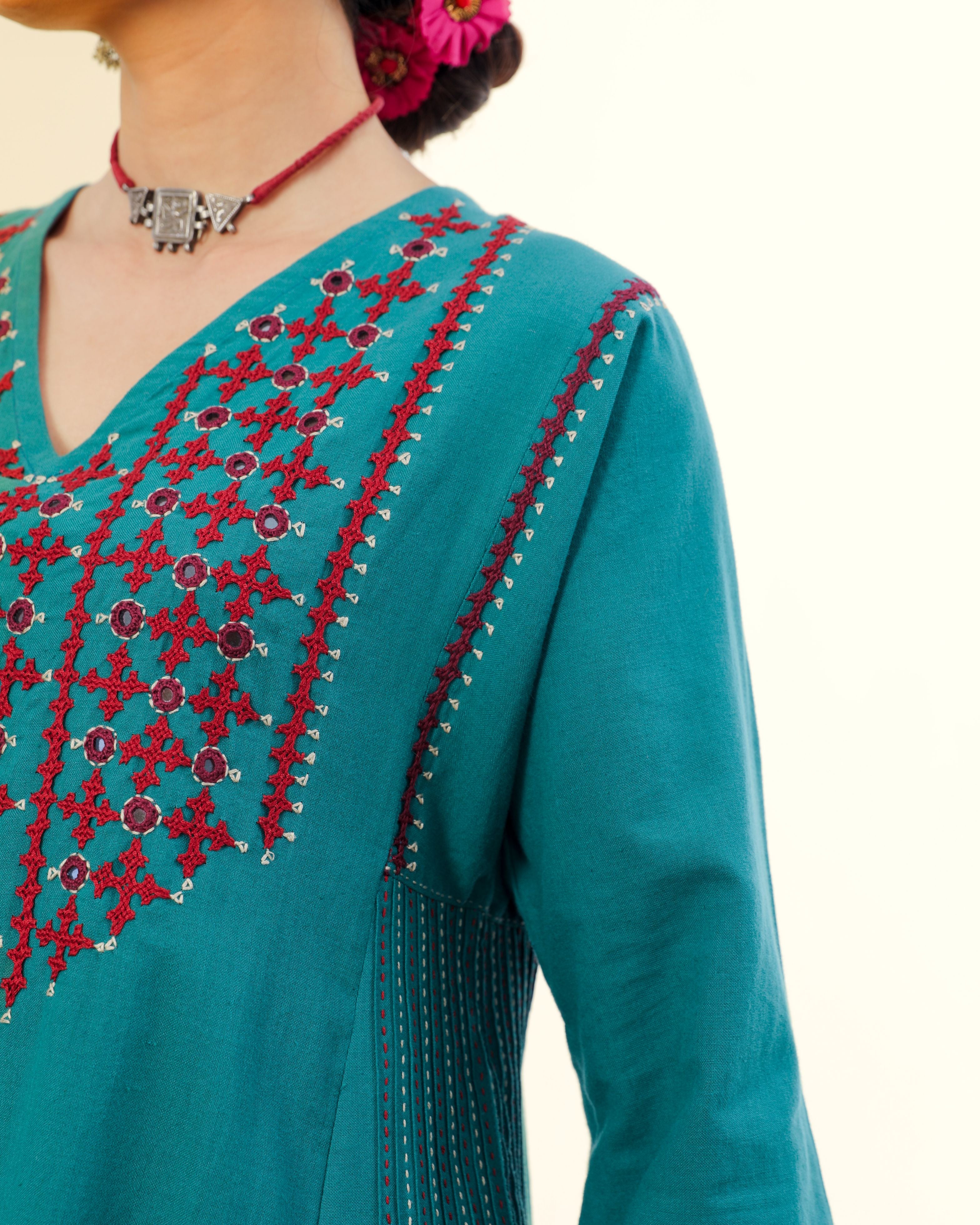 Ruhani Teal Pintuck Cotton Kurta With Sindhi Hand Embroidery