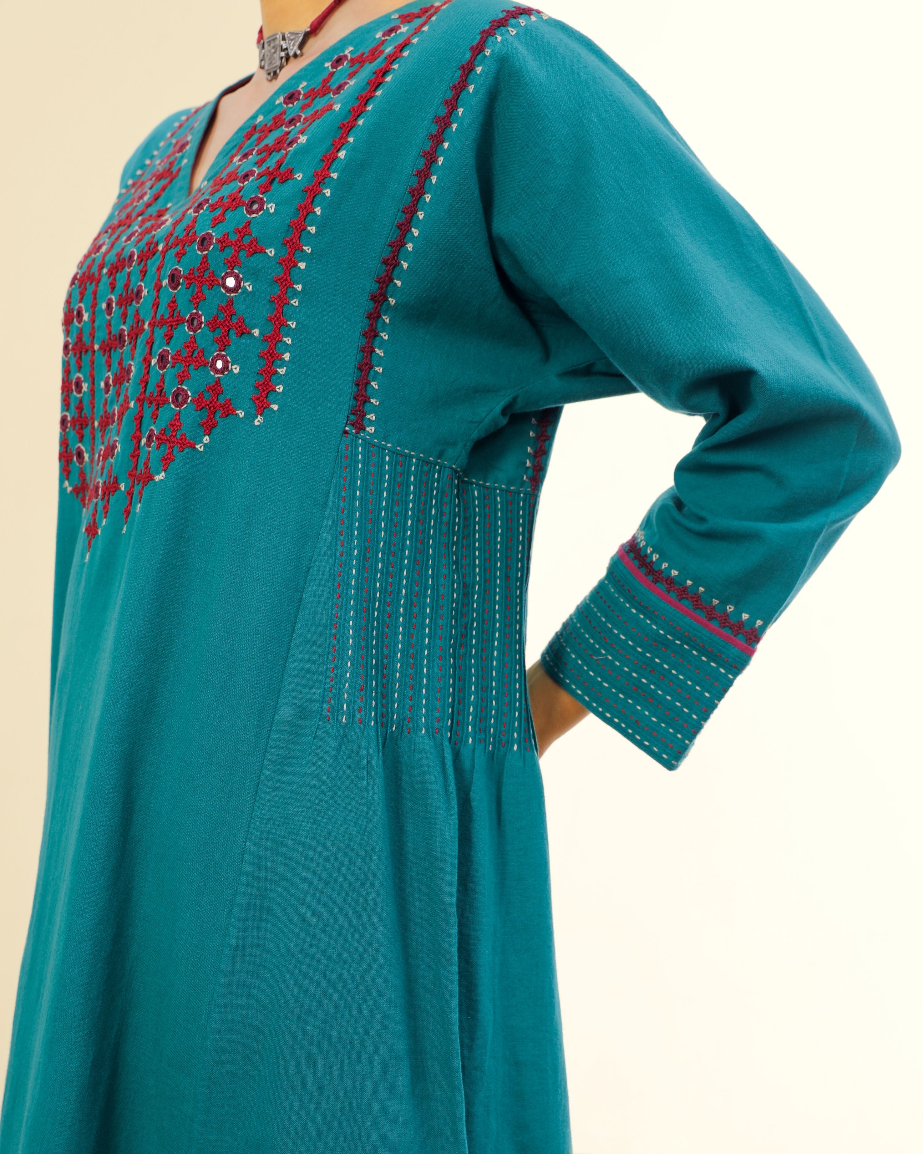 Ruhani Teal Pintuck Cotton Kurta With Sindhi Hand Embroidery