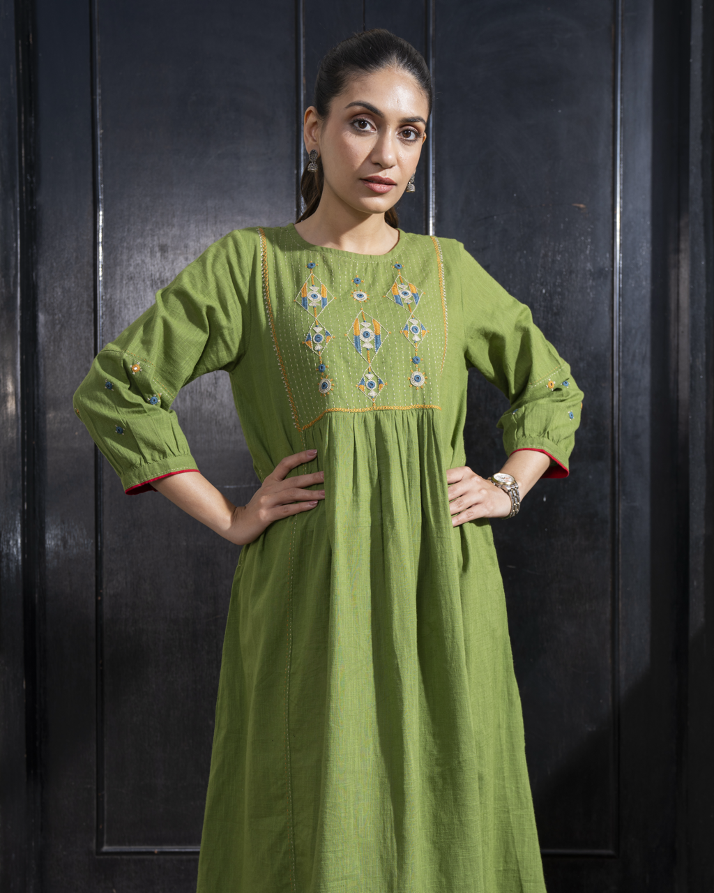 Paheli Green Front-Yoke Cotton Kurta With Pakka Hand Embroidery