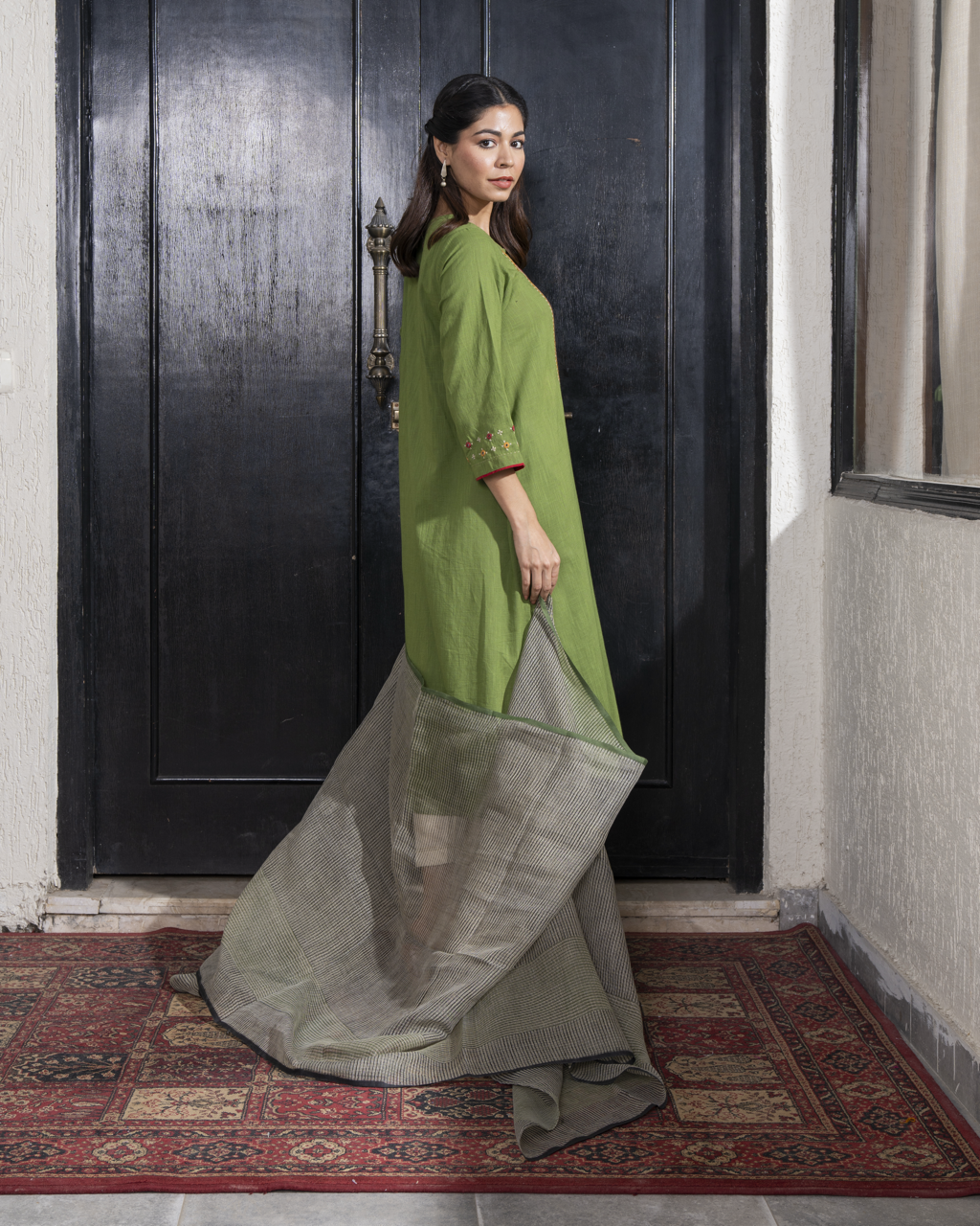 Paheli Green Front-Gather Cotton Kurta With Pakka Hand Embroidery