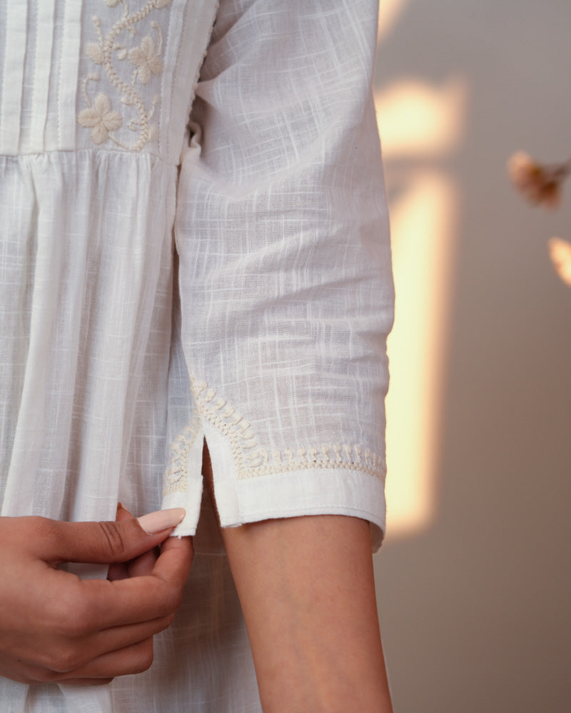Ishanvi White Gathered Cotton Top With Chikankari Hand Embroidery