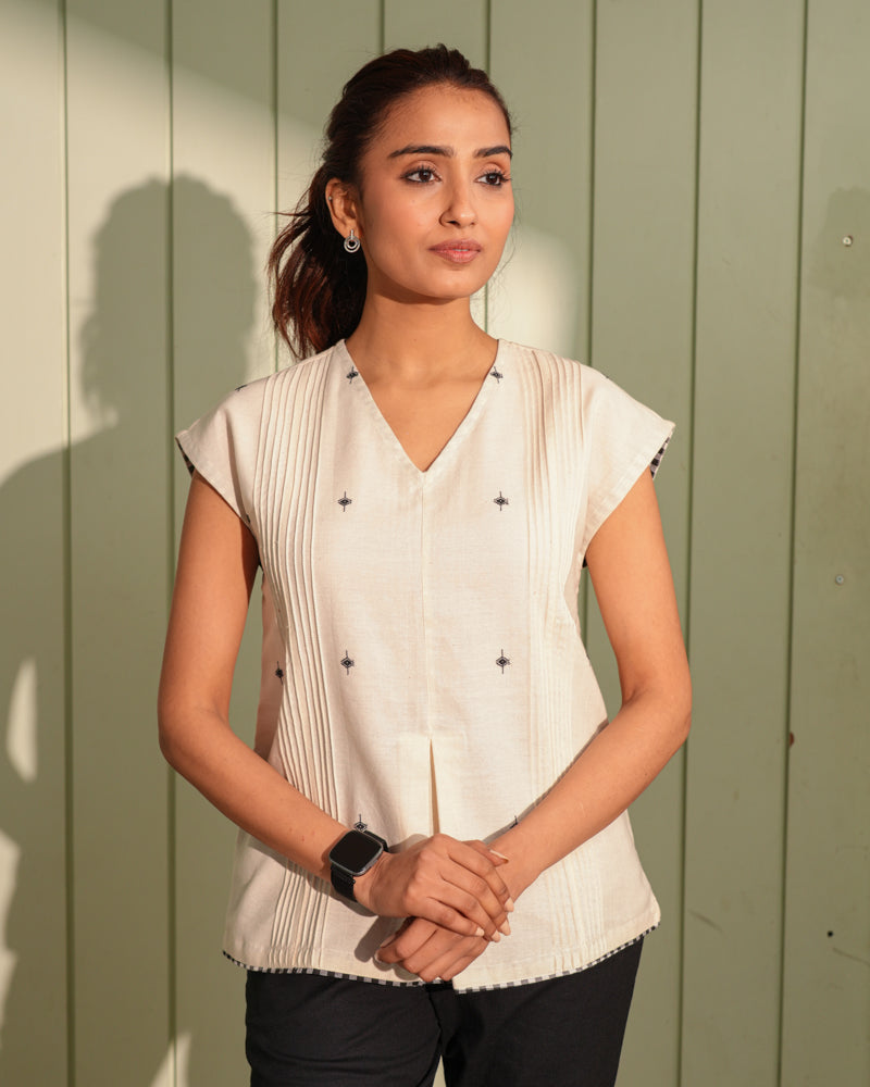 Dhwani White Regular-Fit Handwoven Cotton Top