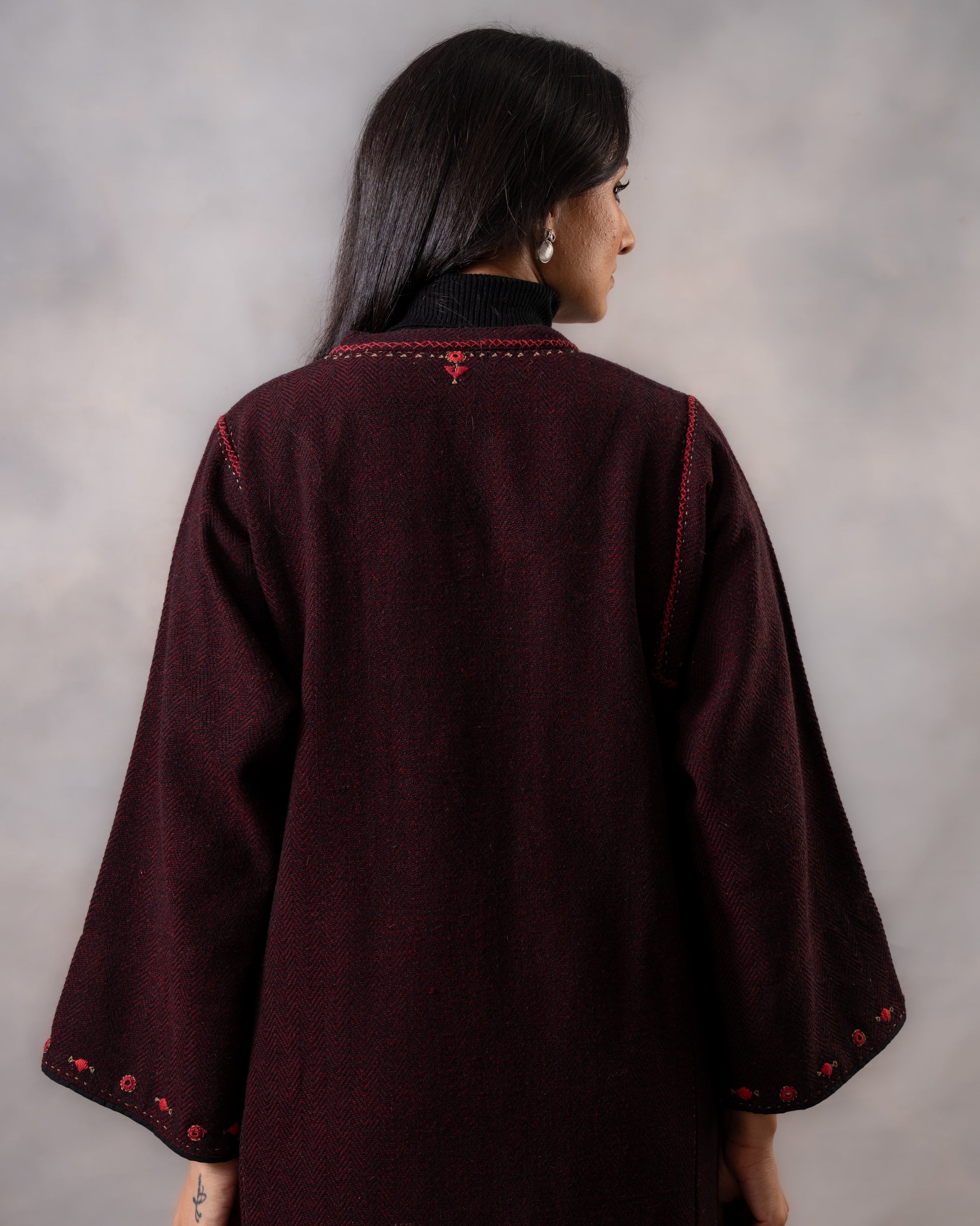 Gurez Garnet Handwoven Woolen Phiran with Soof Embroidery
