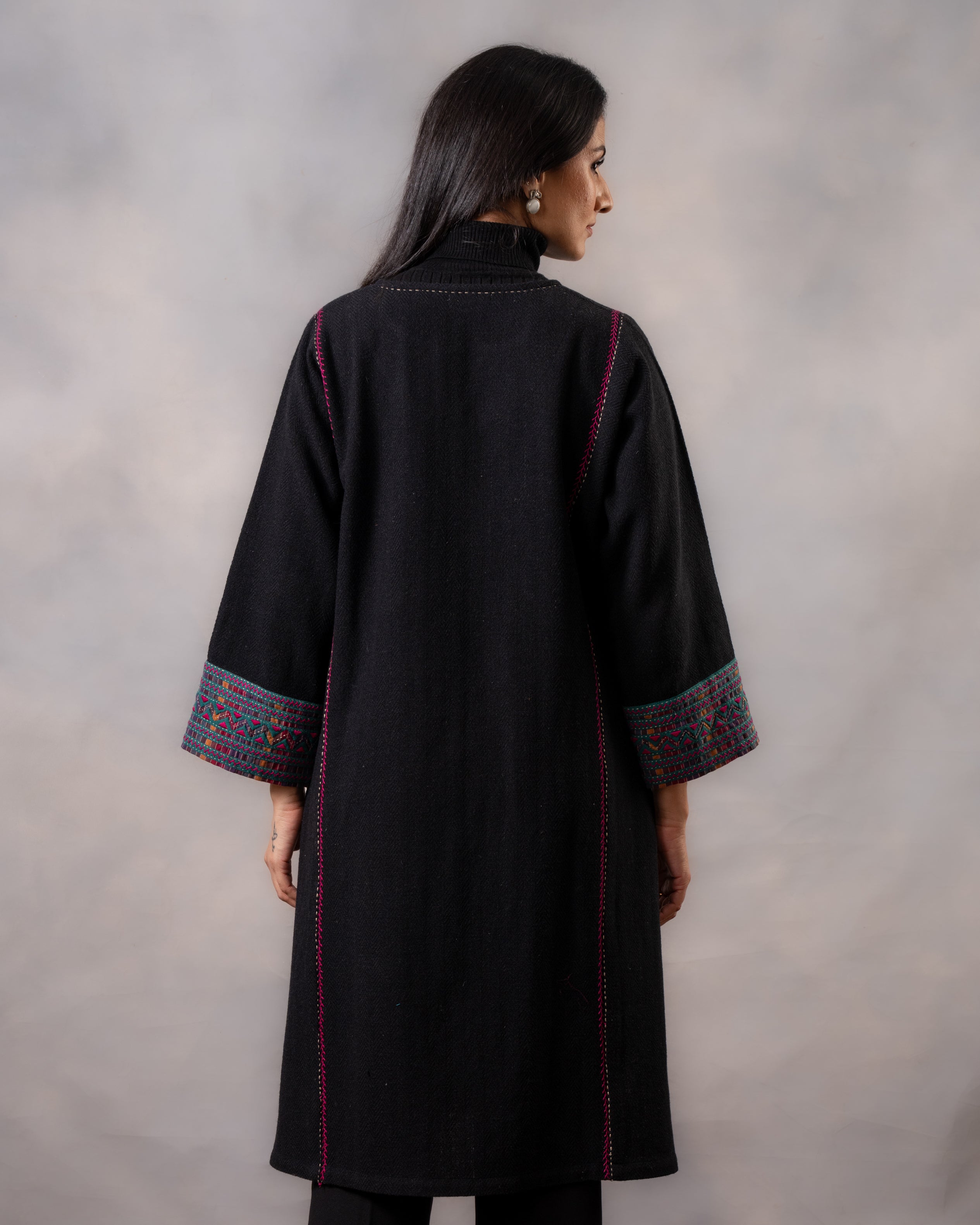 Gurez Midnight Handwoven Woolen Phiran with Hand Applique