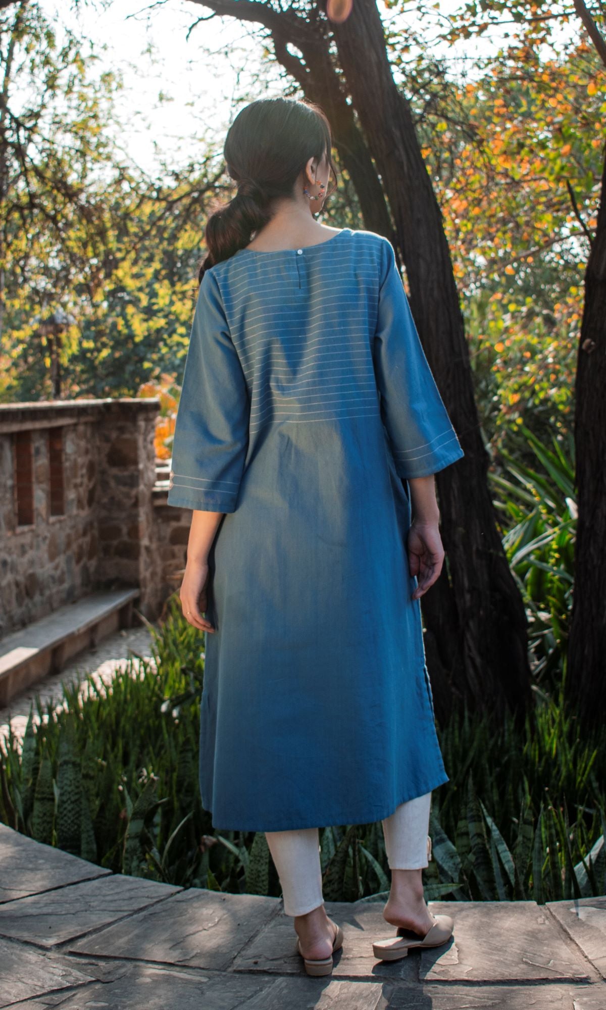 Akriti Blue Handwoven Extra-Weft Round Neck Kurta