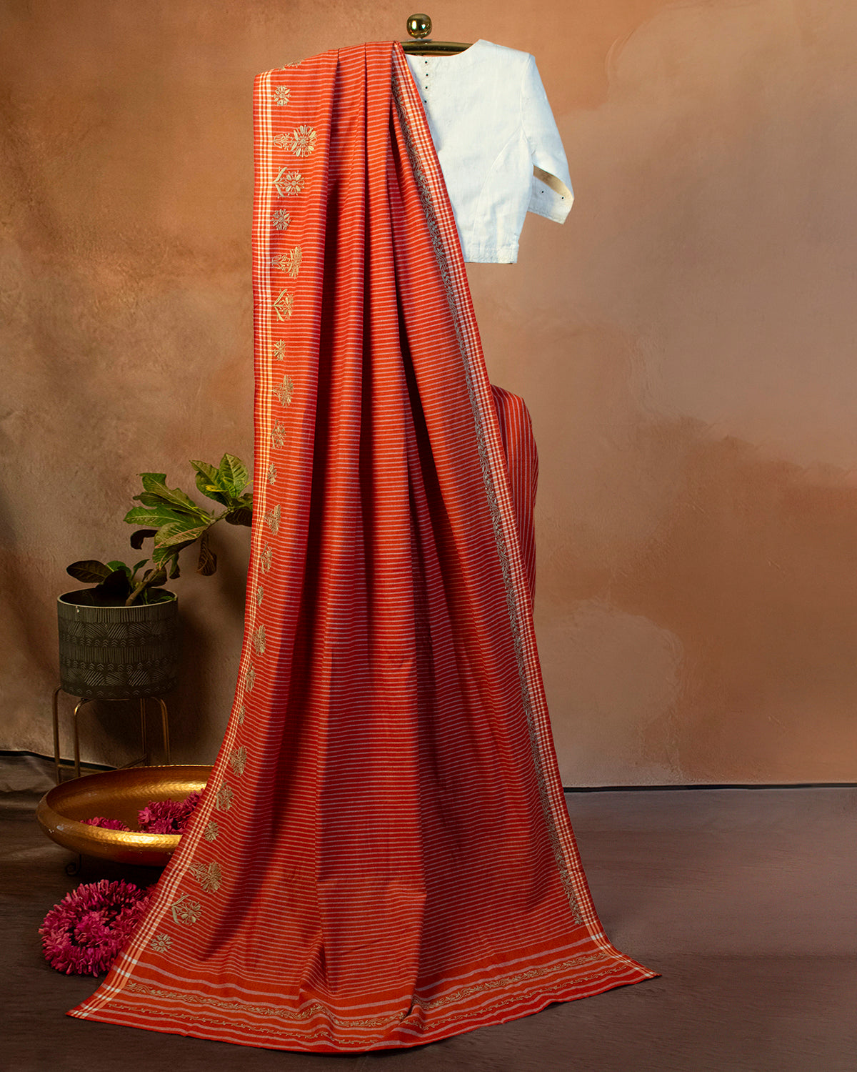 Santari Cotton Saree with Hand Embroidery