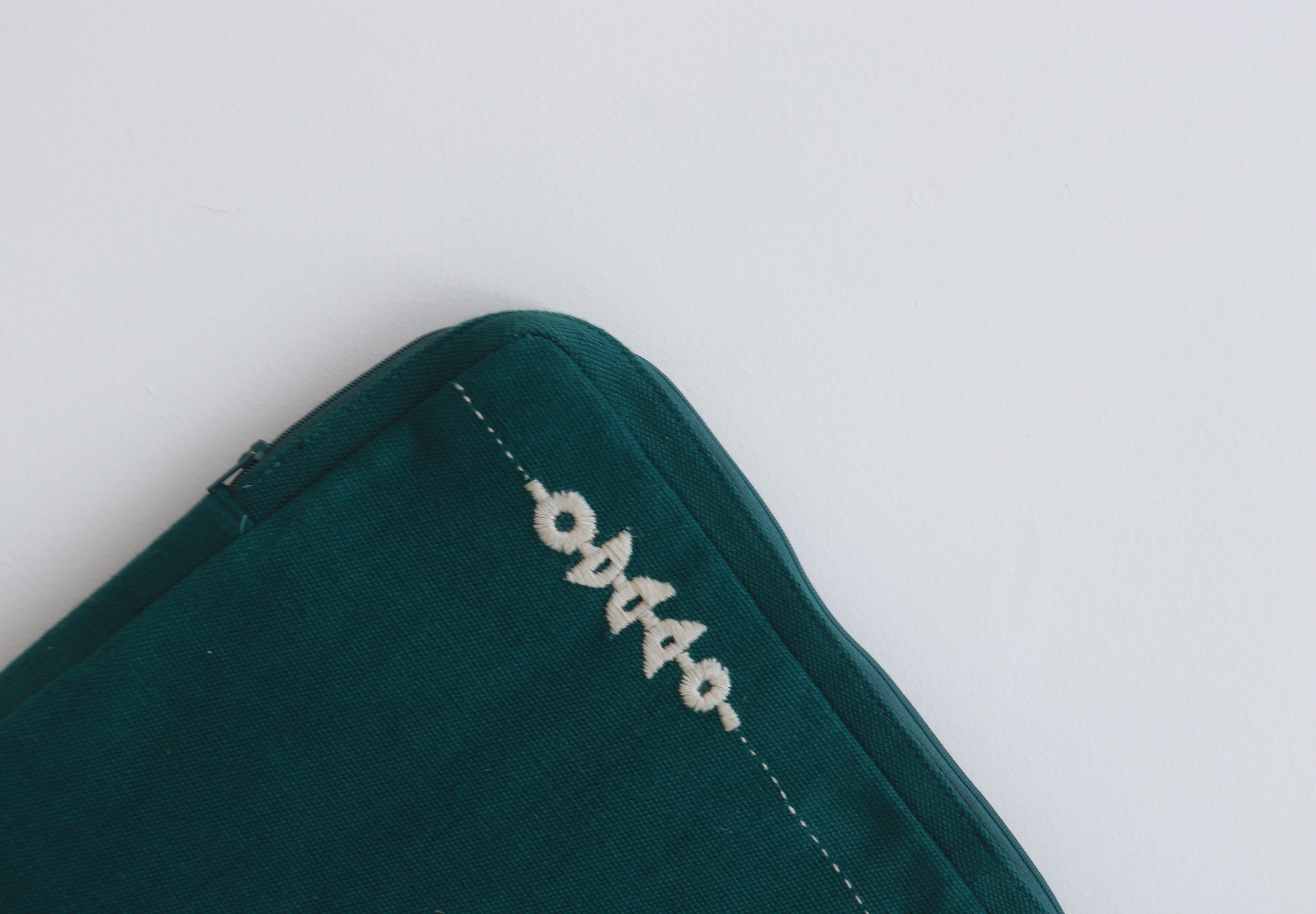 Nivara Laptop Sleeve - Dark Green