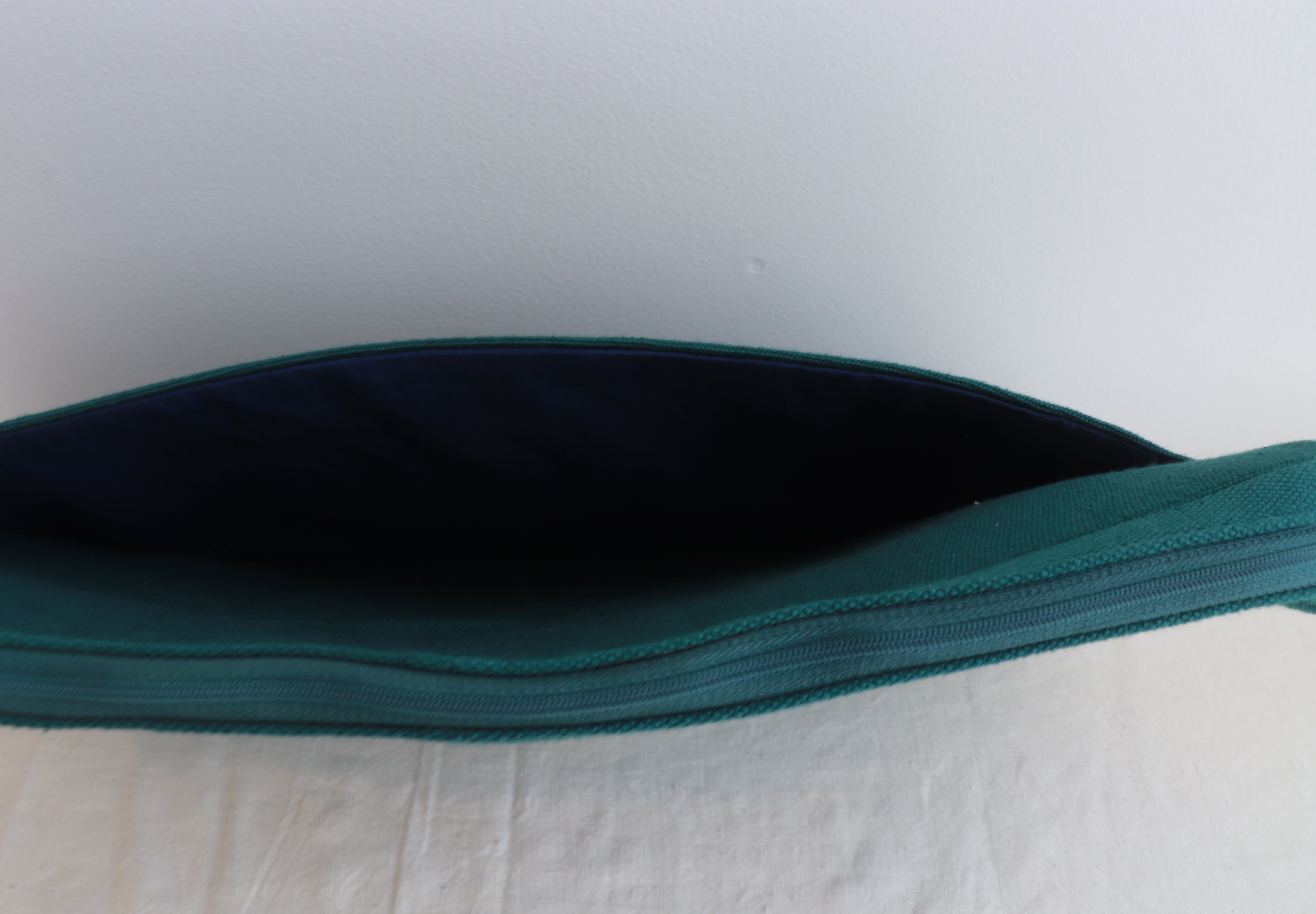 Nivara Laptop Sleeve - Dark Green