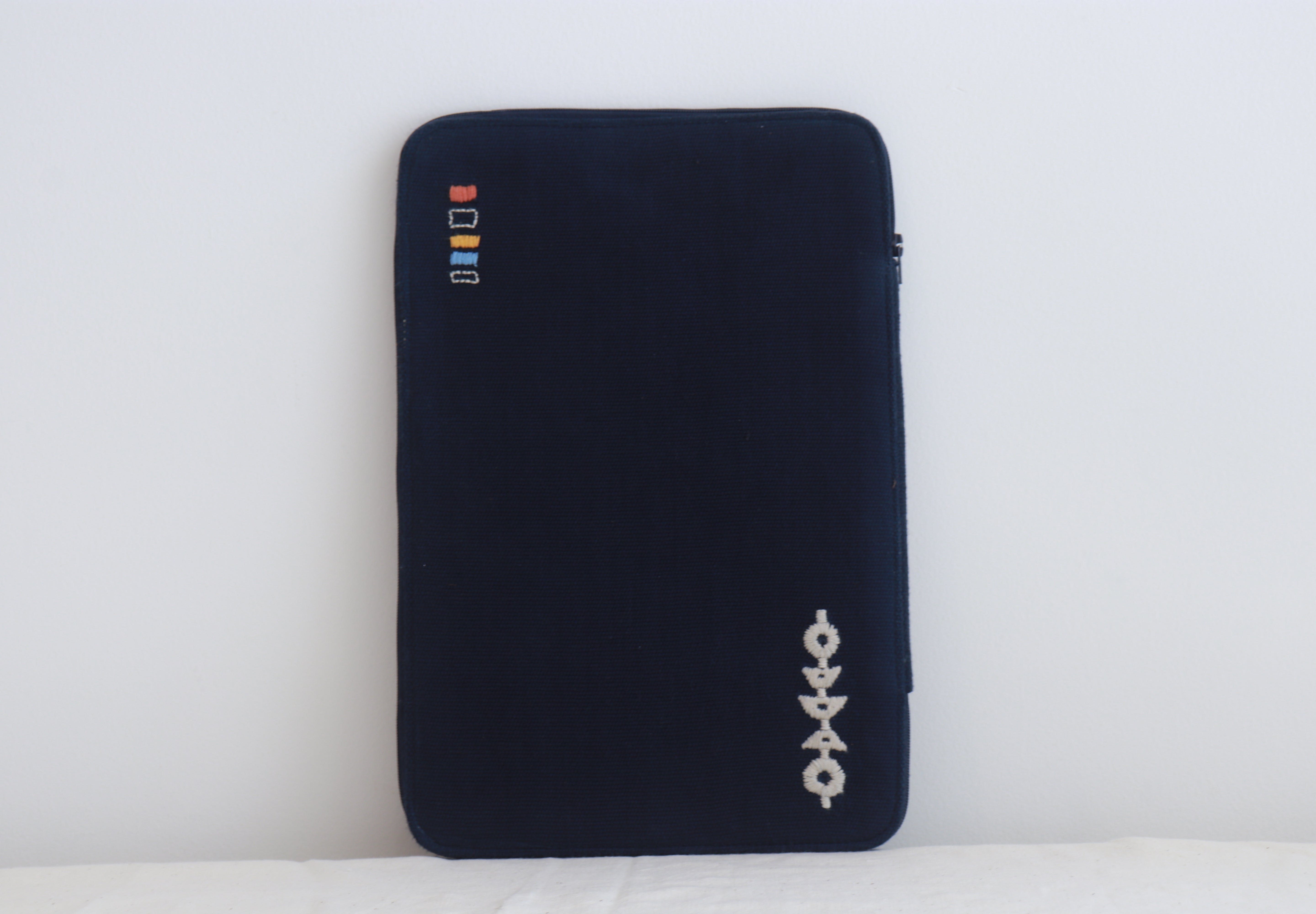 Nivara Ipad Sleeve - Blue, Brown, Dark Green.