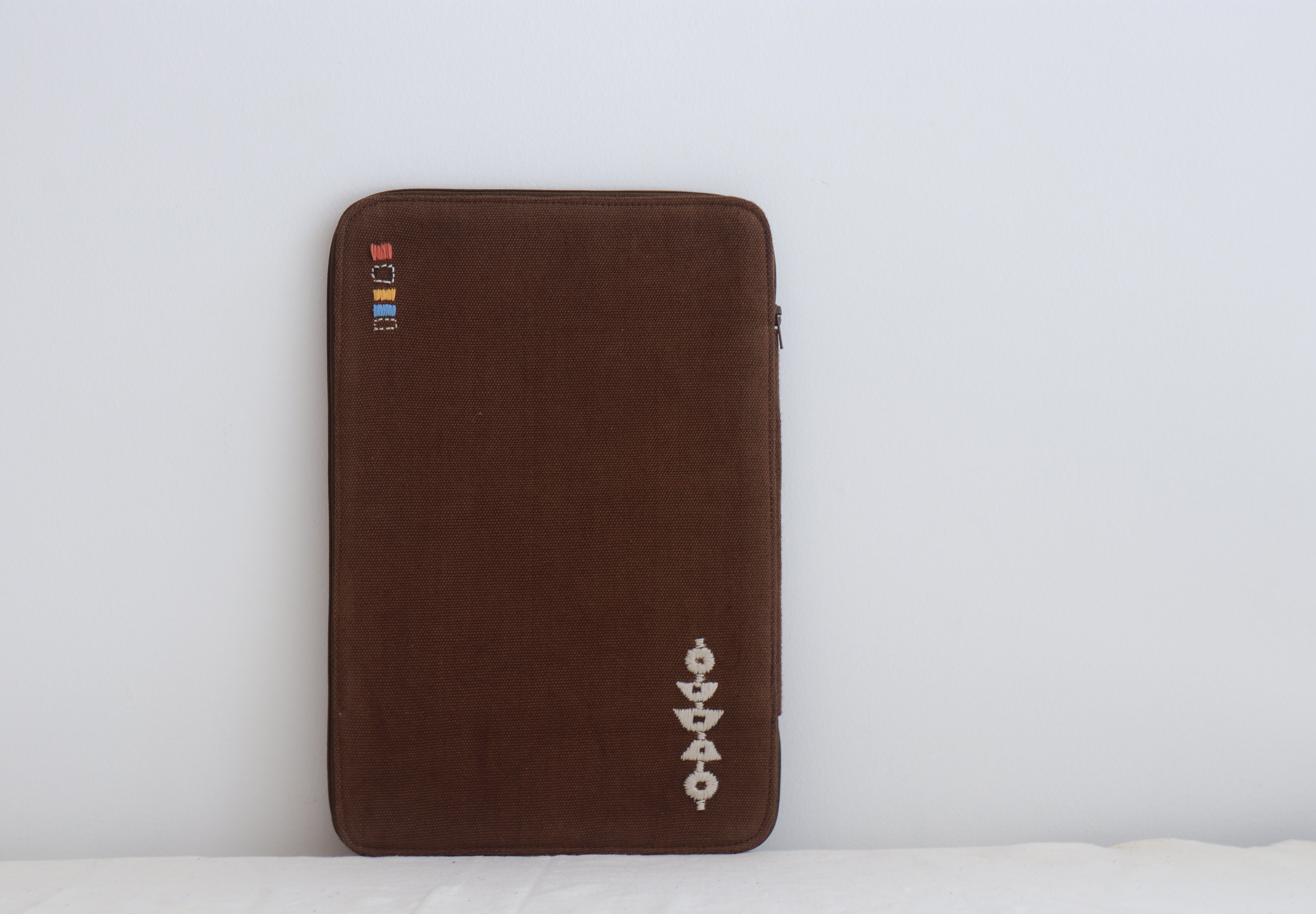 Nivara Ipad Sleeve - Blue, Brown, Dark Green.