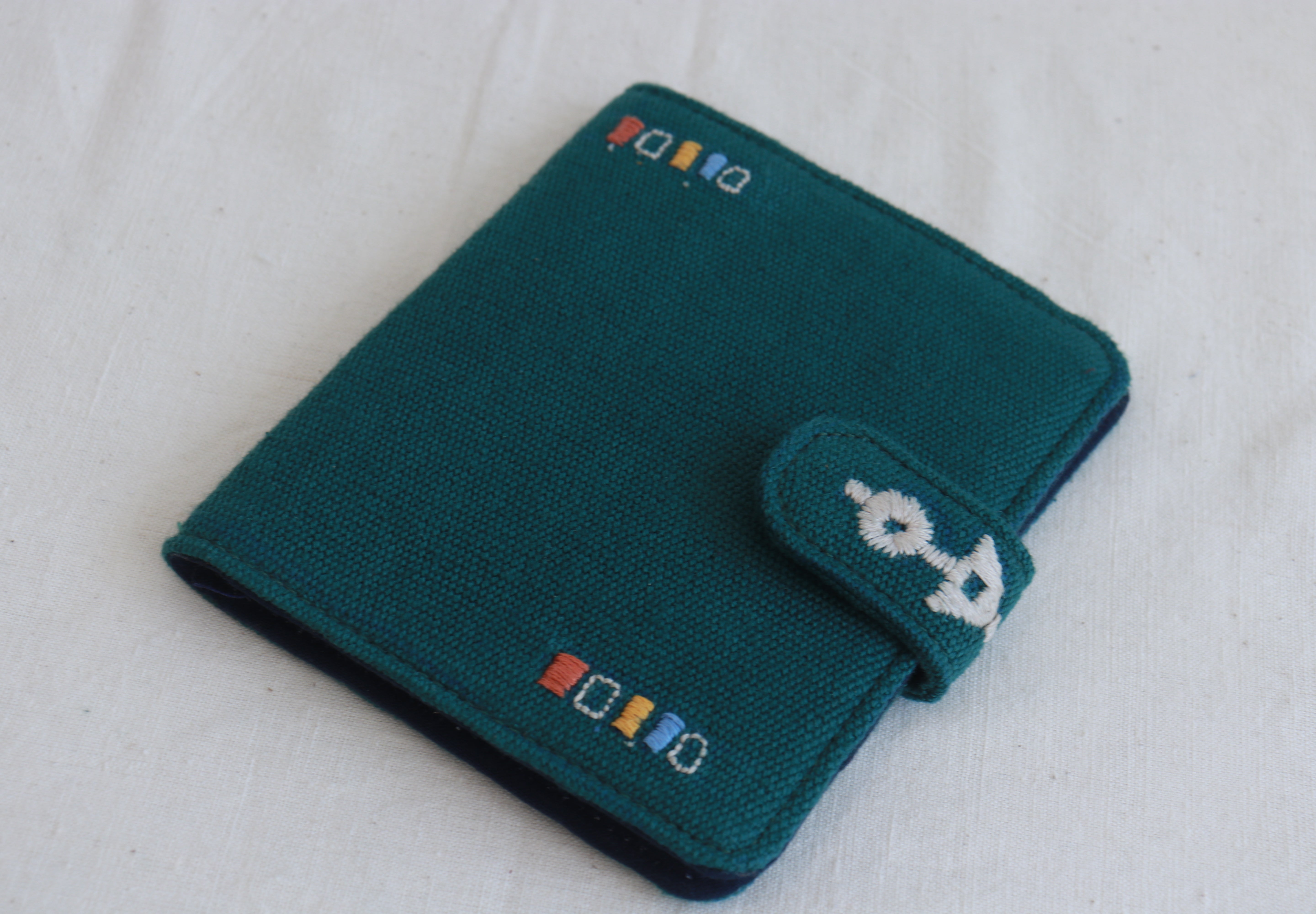 Nivara Passport Holder - Green
