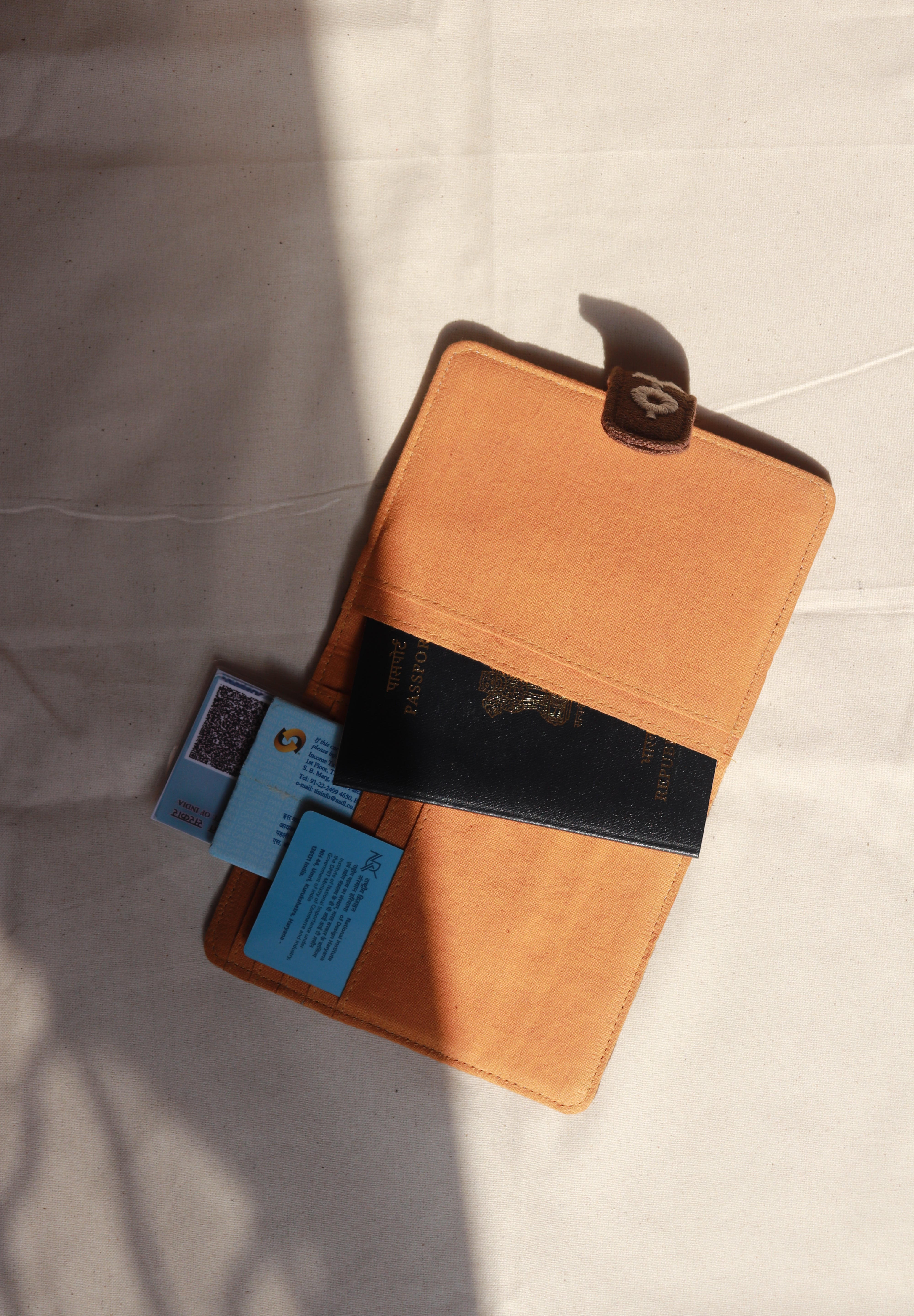 Nivara Passport Holder - Blue