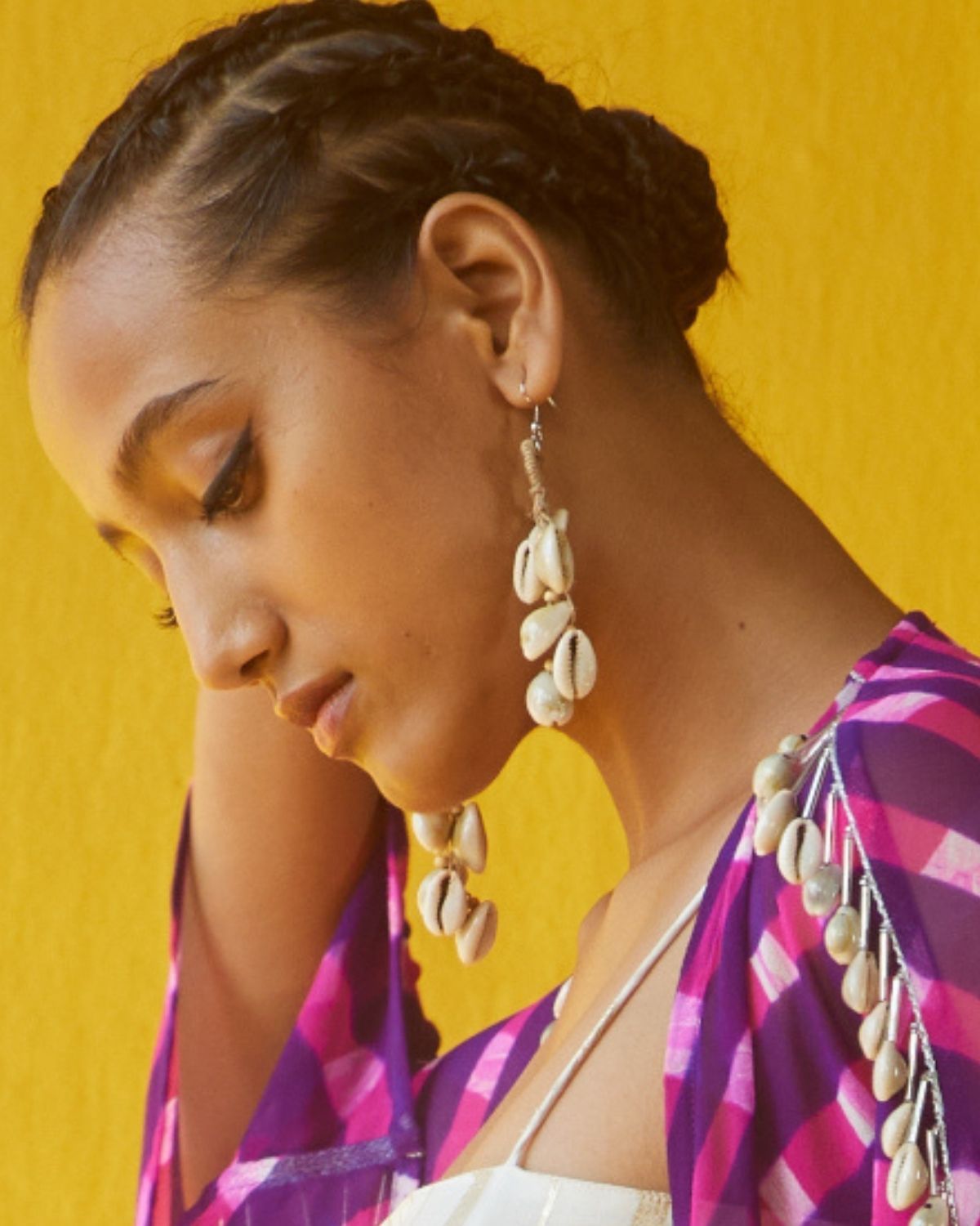 WHE Trendy Jute And Cowry Earrings