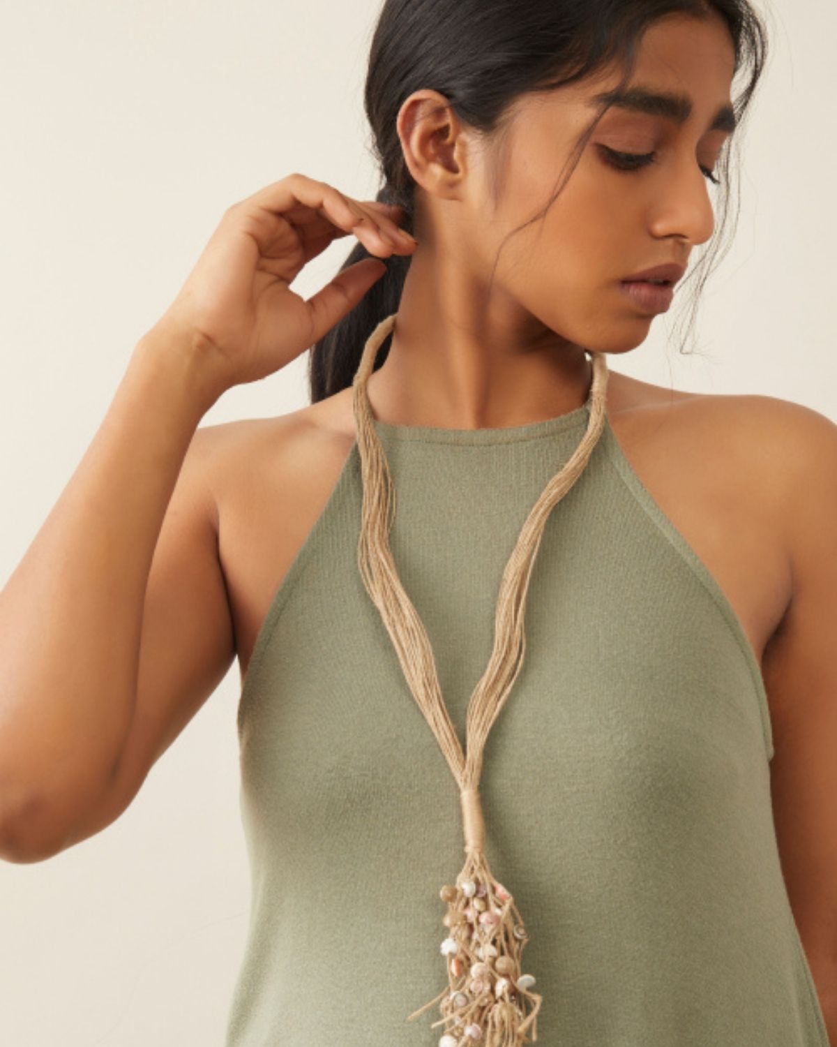 WHE Lariat Jute And Seashell Necklace