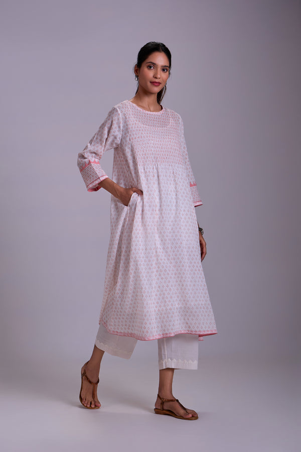 Suhani White Flared Cotton Kurta With Applique
