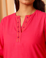 Aashvi Pink V-Neck Mangalgiri Cotton Top With Desert Hand Embroidery
