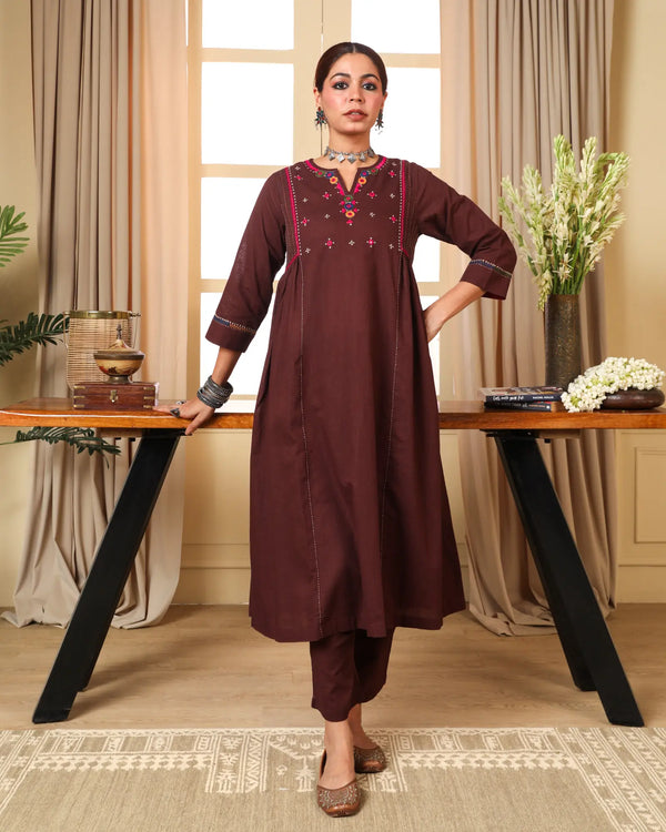 Kaanch Brown Round-Neck Cotton Kurta With Pacca Hand Embroidery