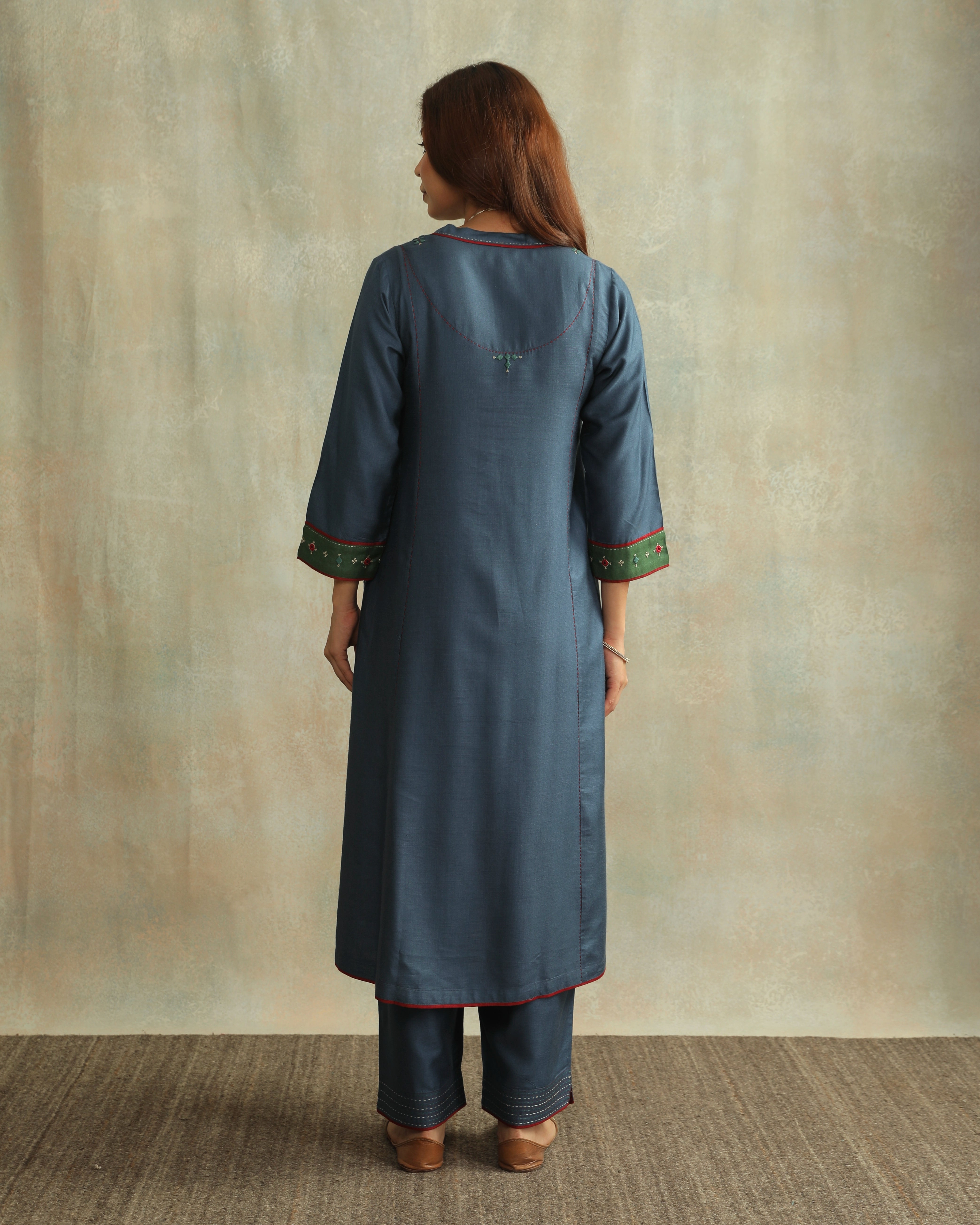 Pratha Blue V-Neck Cotton-Silk Kurta With Soof Hand Embroidery