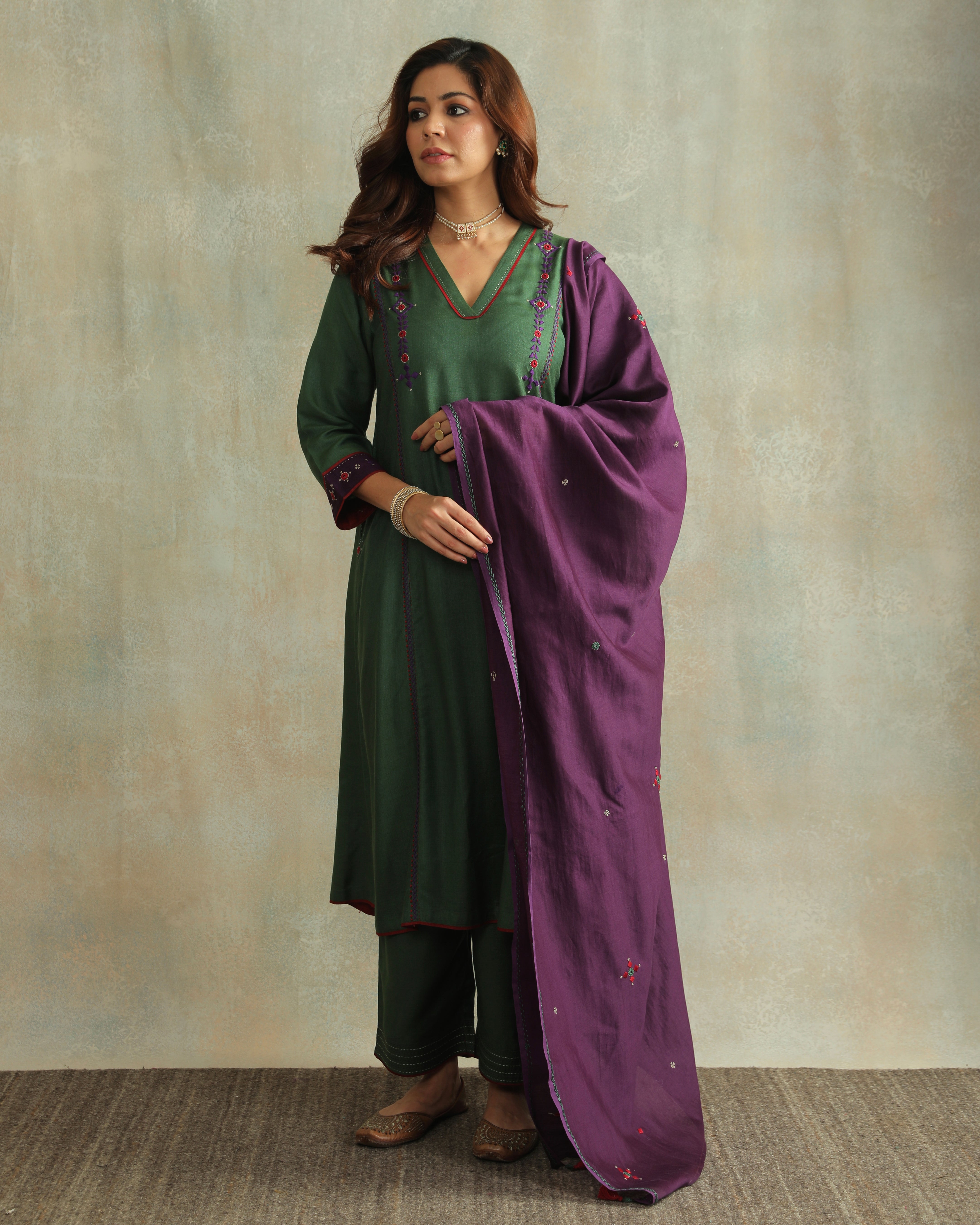 Pratha Green V-Neck Cotton-Silk Kurta With Soof Hand Embroidery
