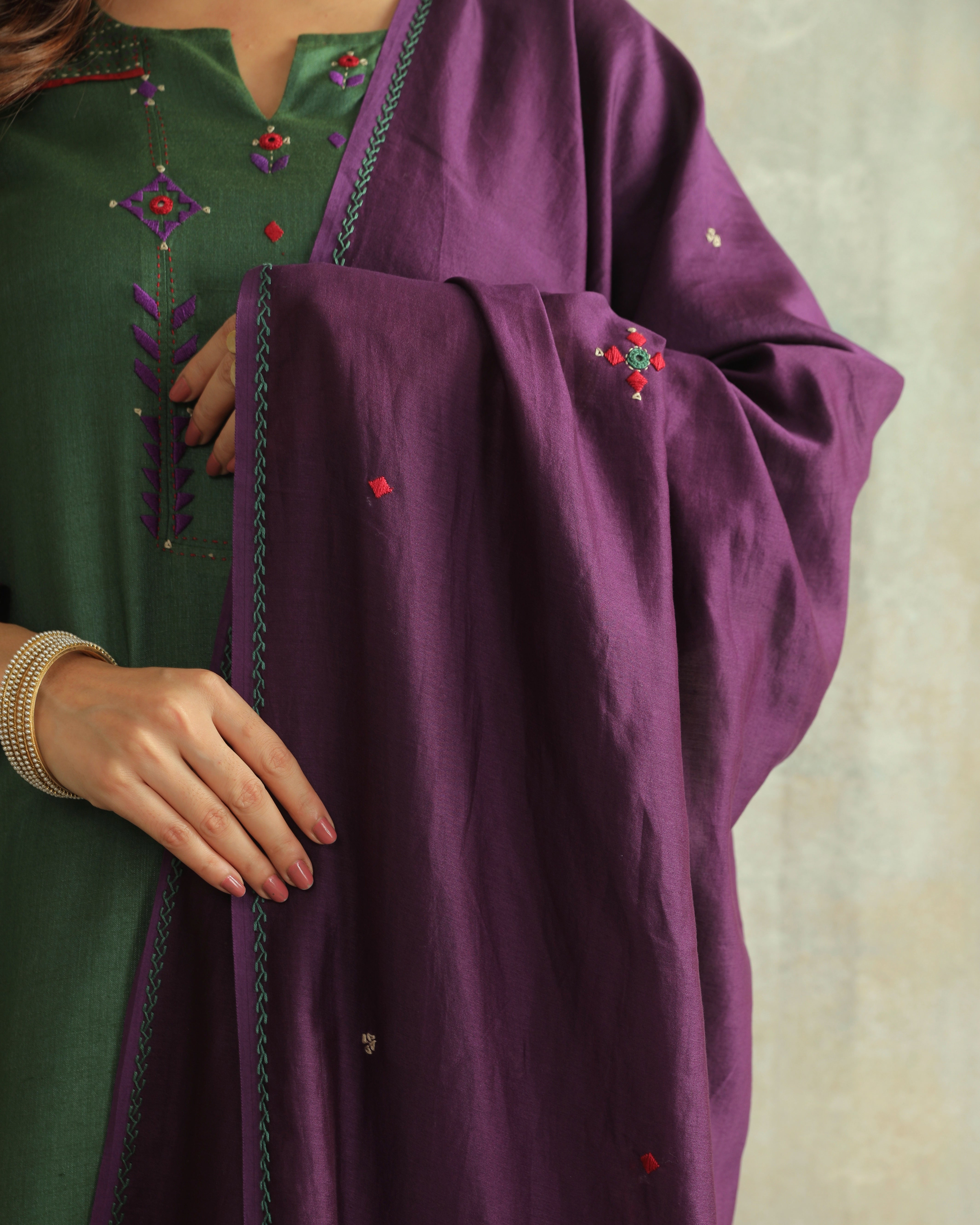 Pratha Jamuni Chanderi Dupatta With Soof Hand Embroidery