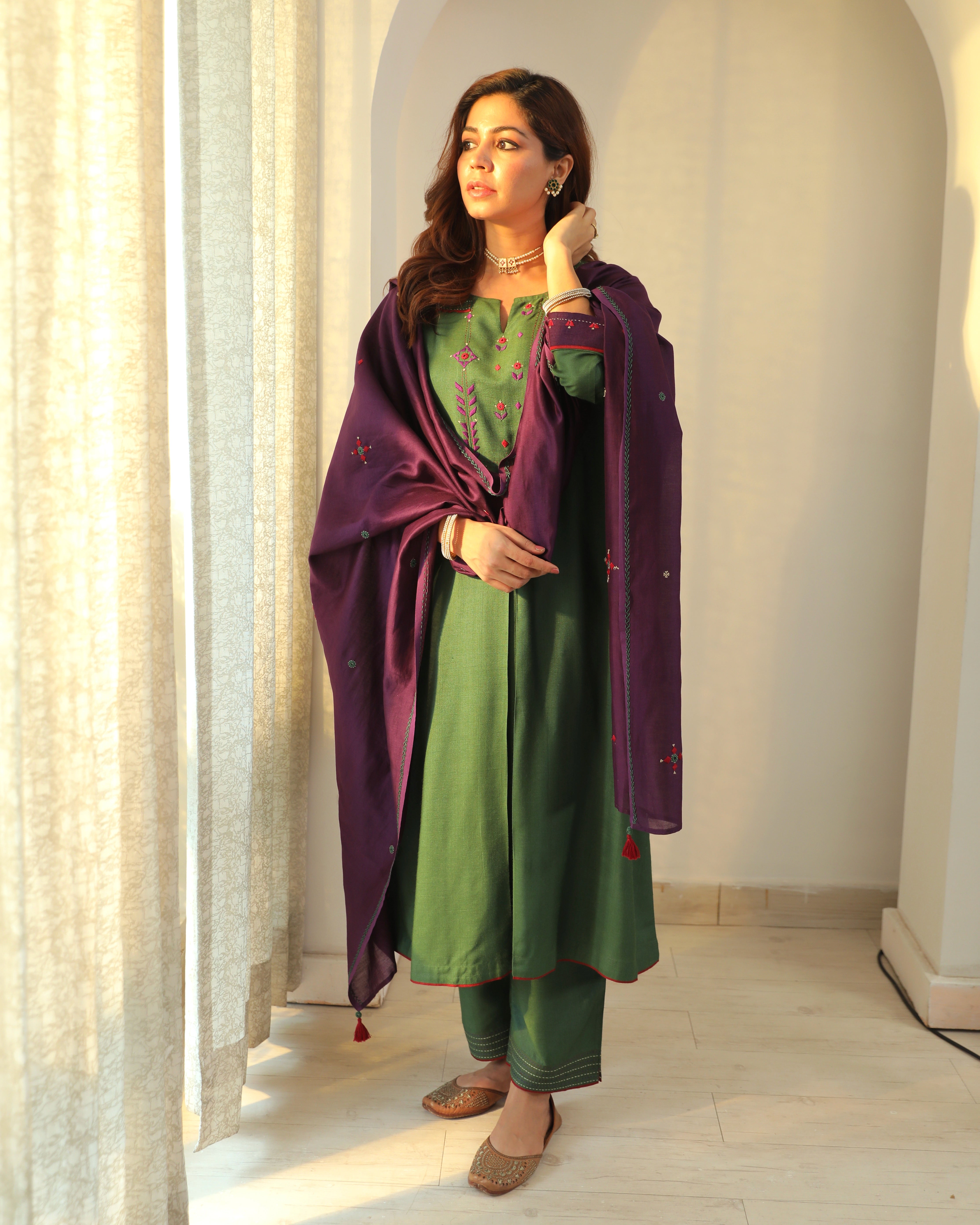 Pratha Green Flared Cotton-Silk Kurta With Soof Hand Embroidery