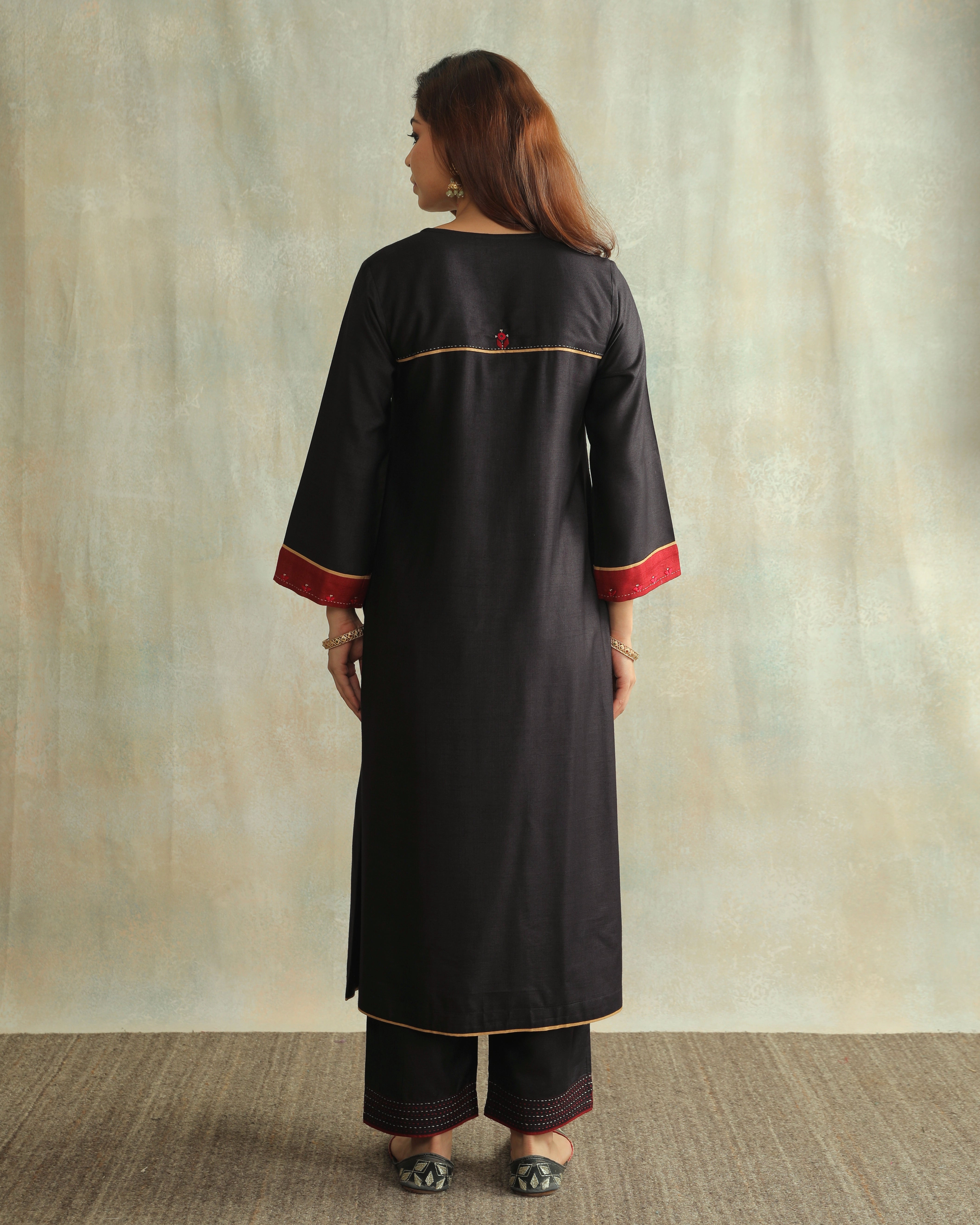 Pratha Black Flared Cotton-Silk Kurta With Soof Hand Embroidery