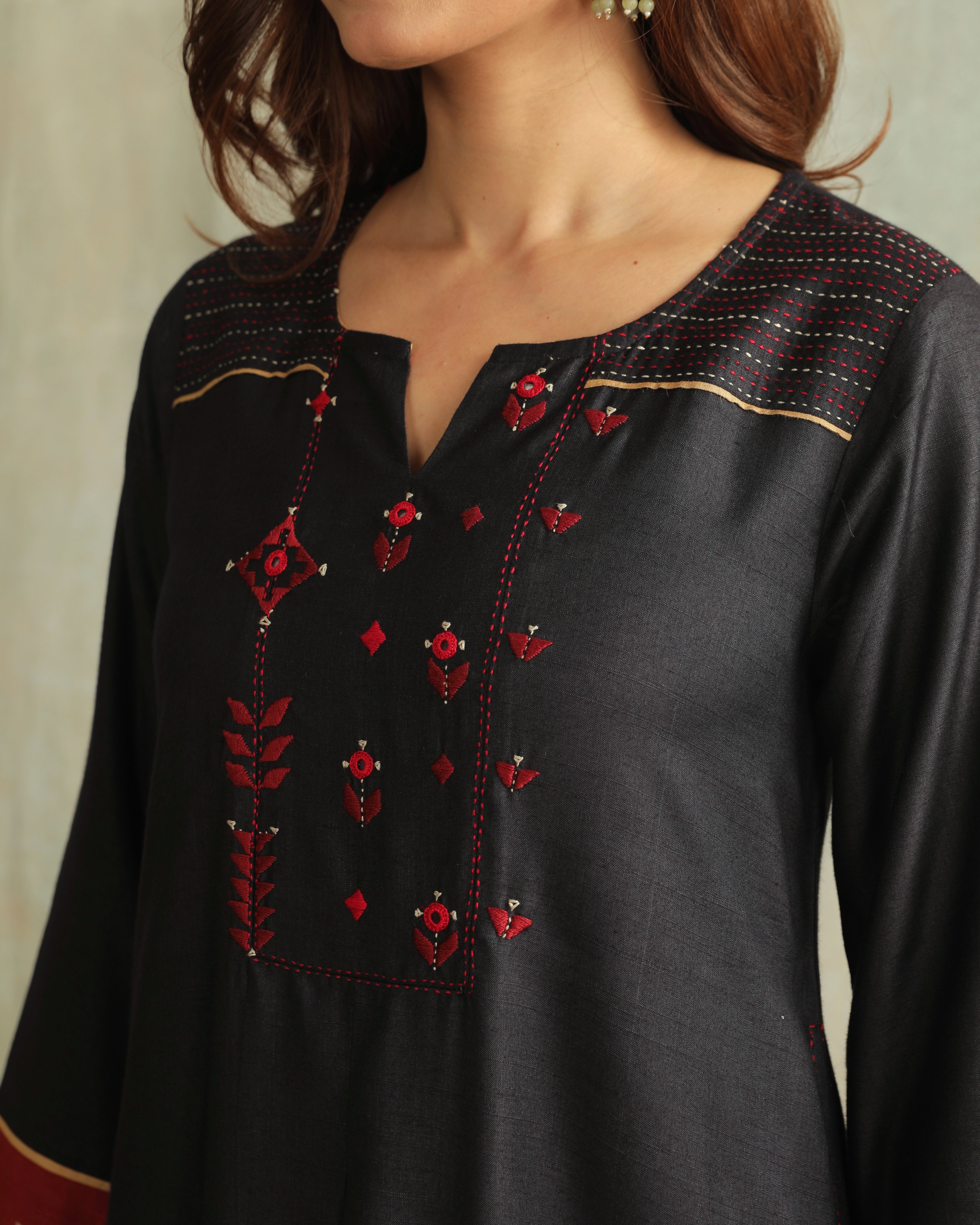 Pratha Black Flared Cotton-Silk Kurta With Soof Hand Embroidery