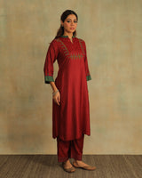 Pratha Maroon A-Line Cotton-Silk Kurta With Soof Hand Embroidery
