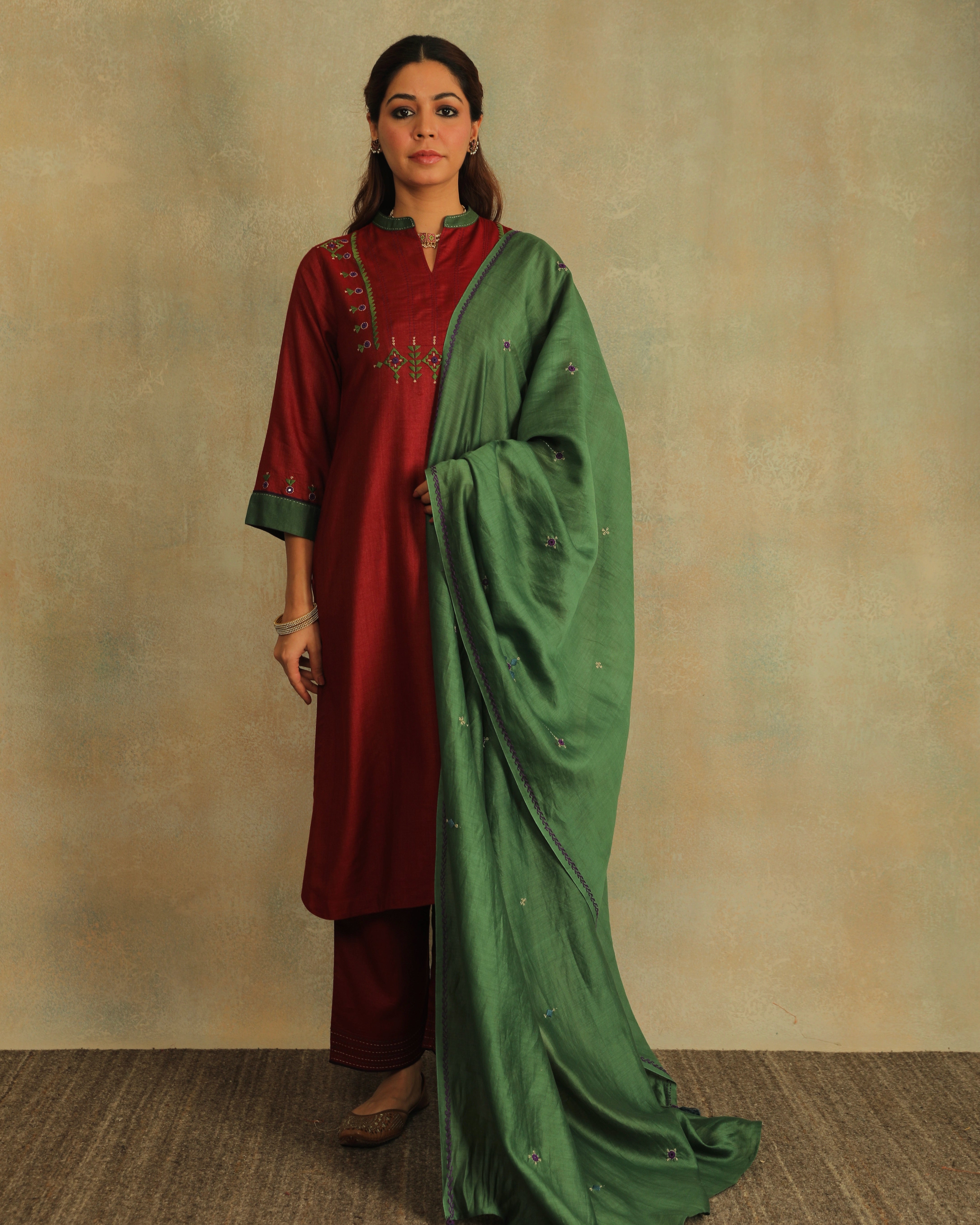 Pratha Maroon A-Line Cotton-Silk Kurta With Soof Hand Embroidery