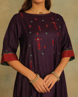 Pratha Jamuni Round-Neck Cotton-Silk Kurta With Soof Hand Embroidery
