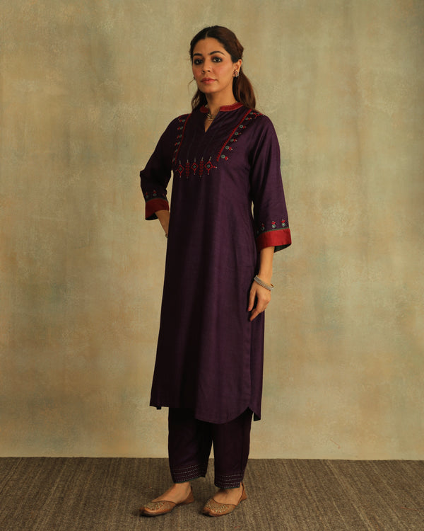 Pratha Jamuni  A-Line Cotton-Silk Kurta With Soof Hand Embroidery