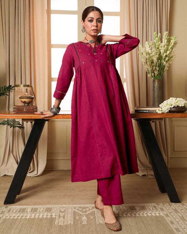 Kaanch Pink Round-Neck Cotton Kurta With Pacca Hand Embroidery